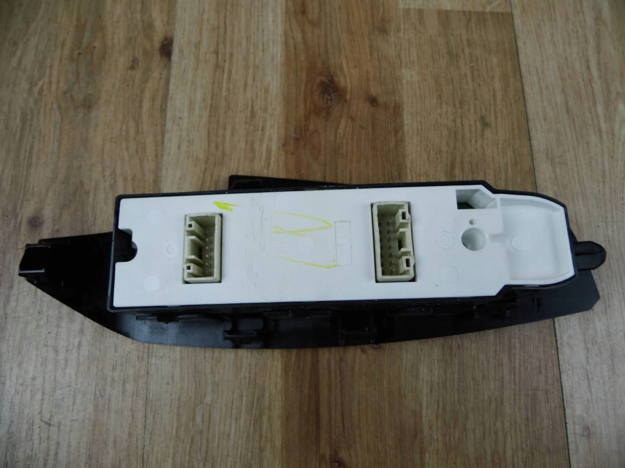 Mazda 3 III BM 2013-2018 panel window control switch left front front