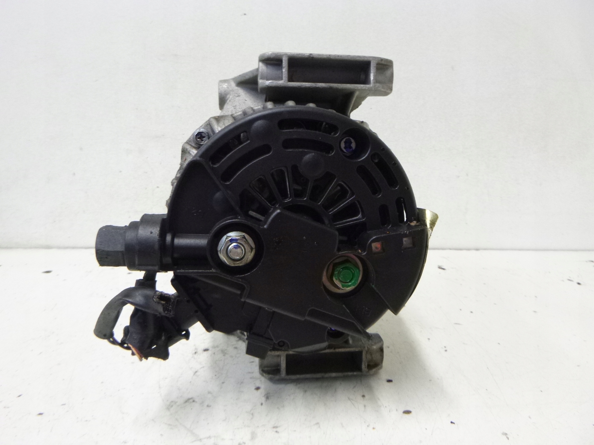 ALTERNATOR OPEL VECTRA SIGNUM 2.2 04R.