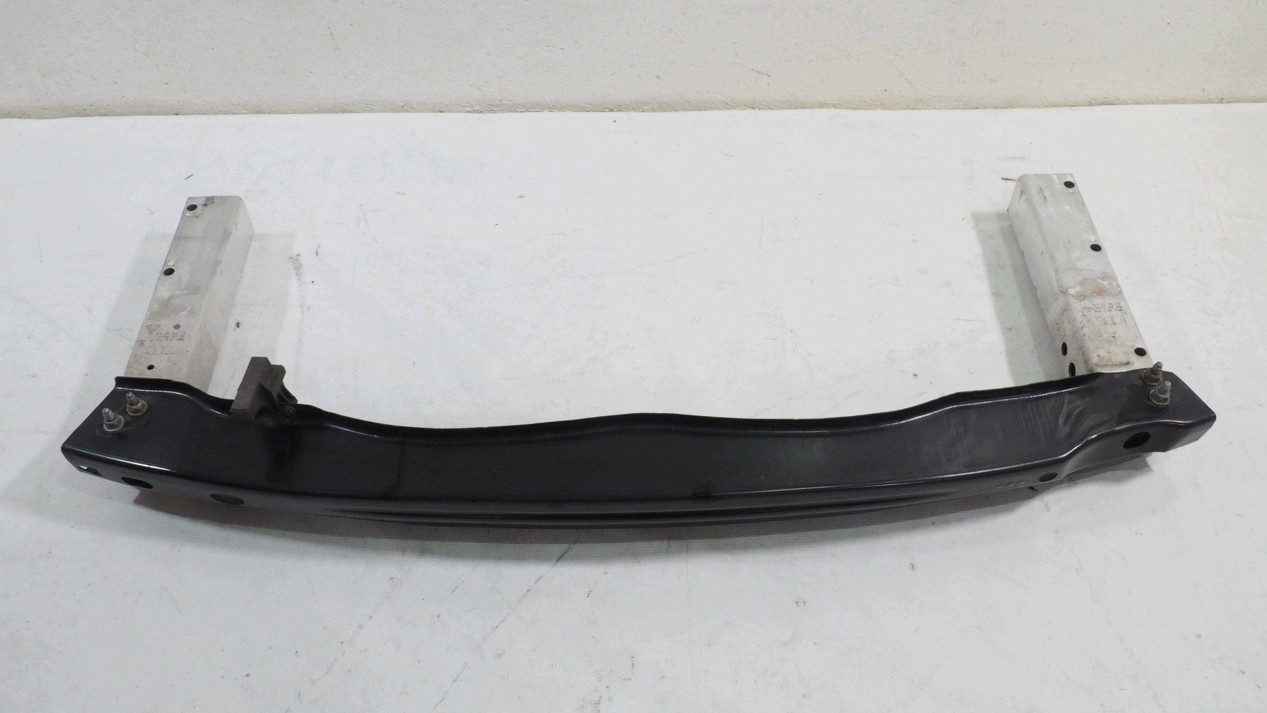 Audi A5 8T bumper support rear part 8T0807313