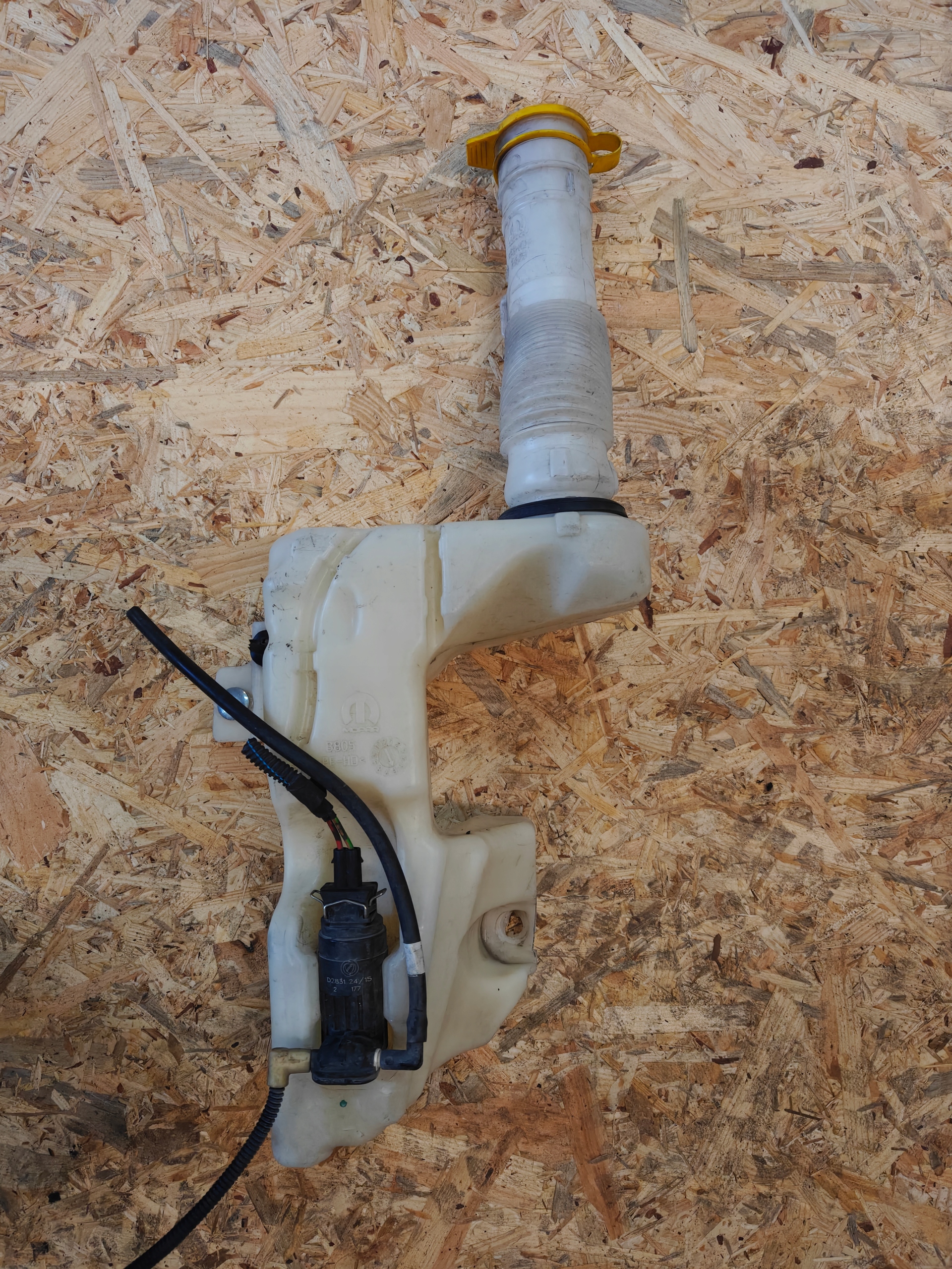 washer fluid tank JEEP RENEGADE