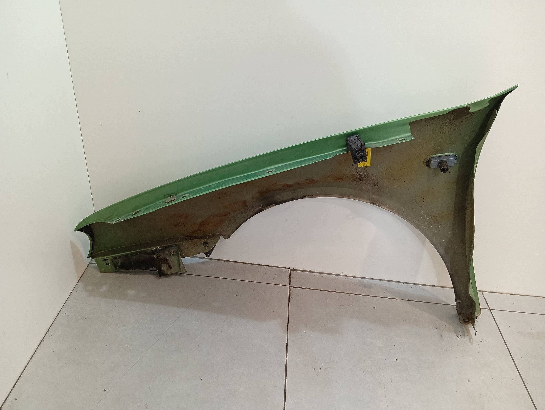 aile droite avant vert VW Volkswagen Golf IV (1997-2004)