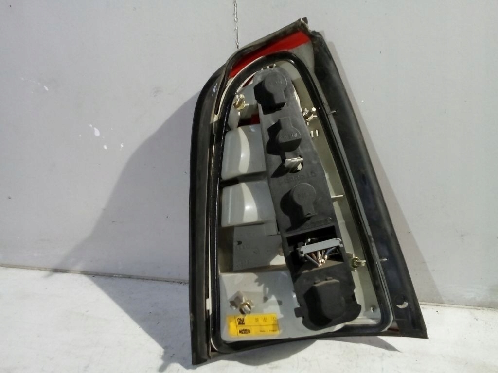 Opel Vectra B lift kombi light left rear part rear