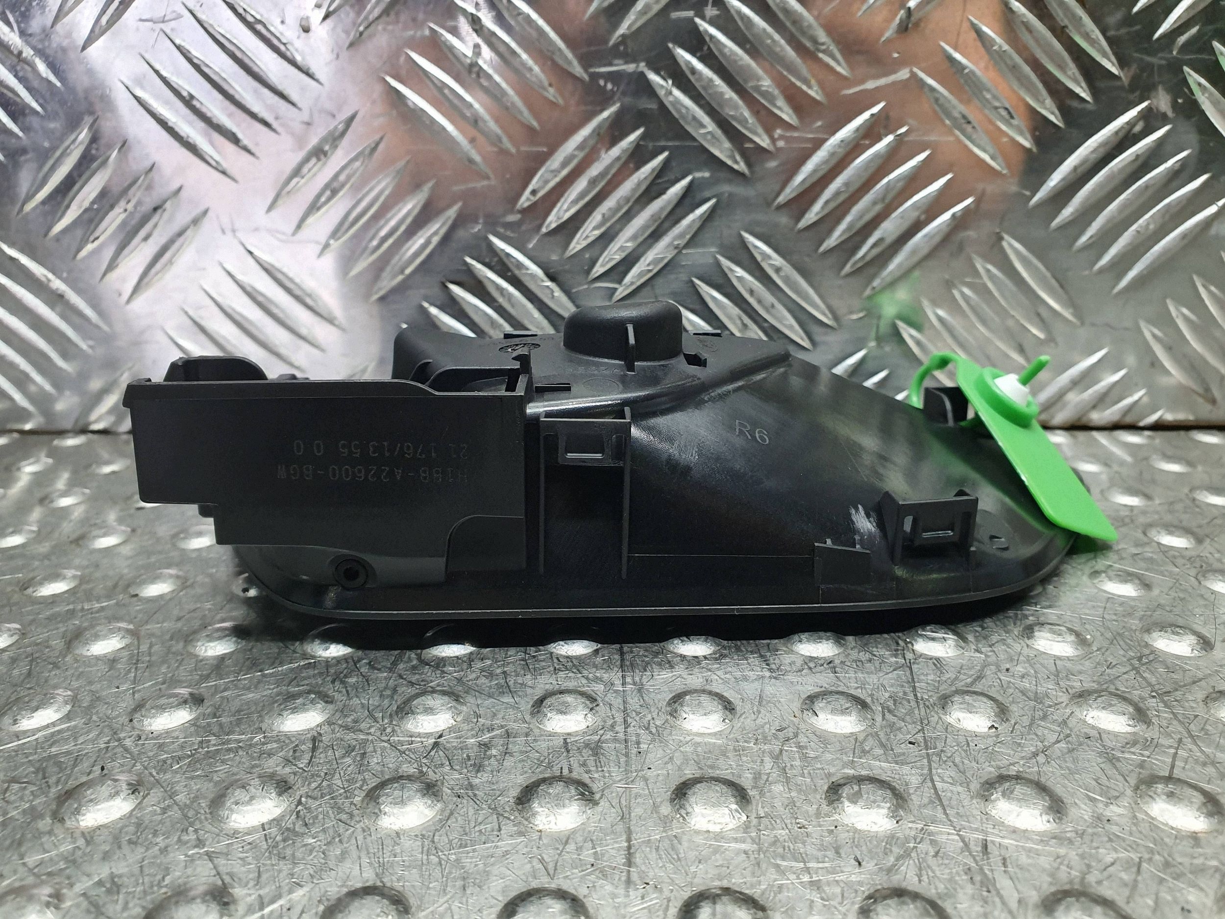 handle inner right front H1BB-A22600-BGW FORD PUMA MK2 FIESTA MK8