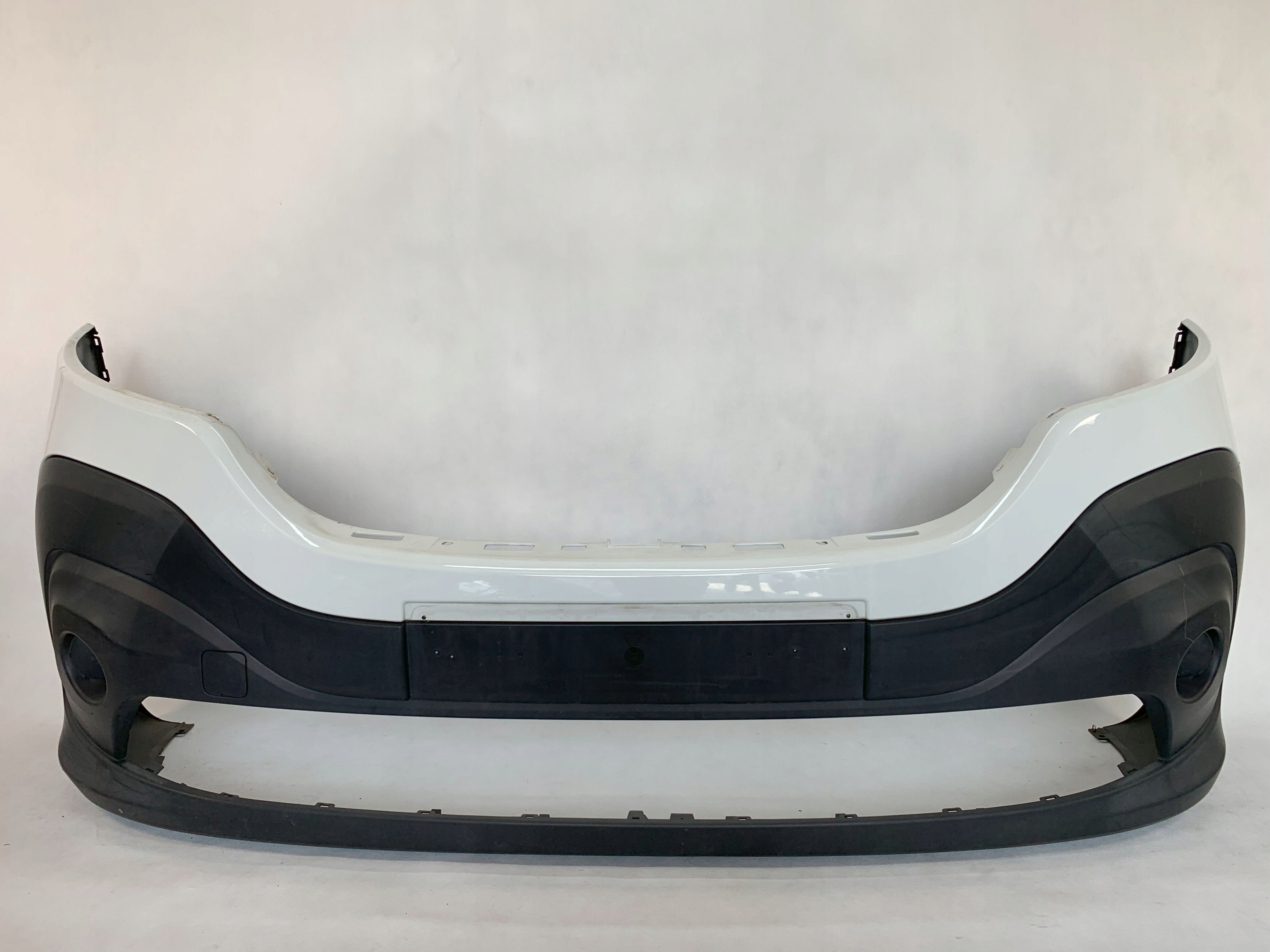 front bumper Renault Trafic 3 III 14r 620223380R 05.25