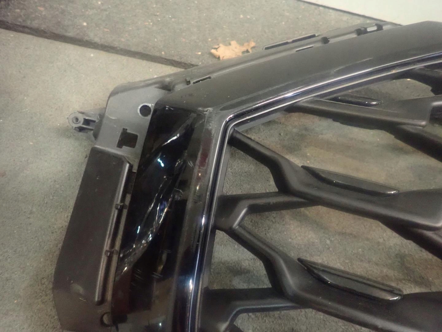 Grill AUDI Q3 II 2018- S-LINE 83F853651