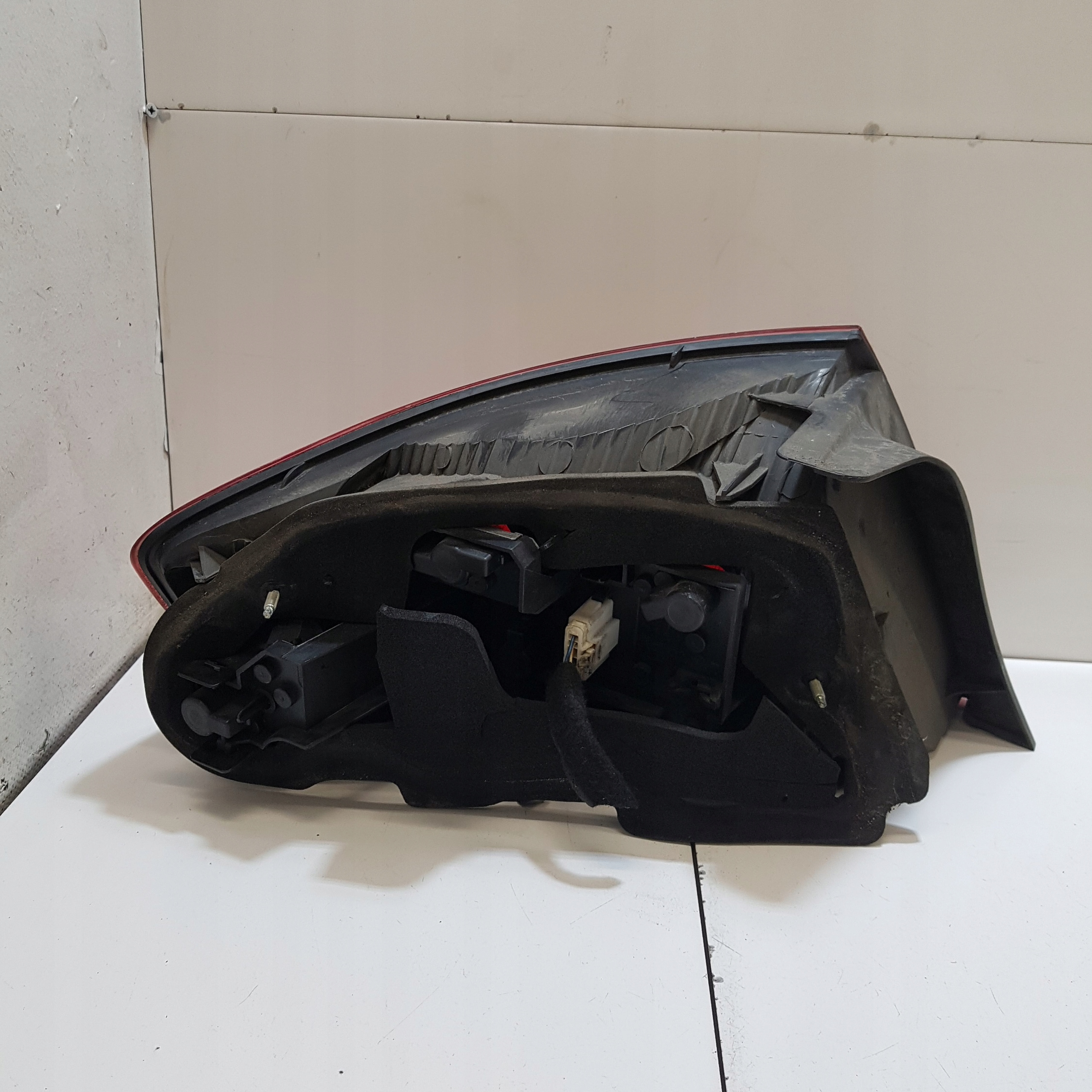 light right rear PEUGEOT 407 sedan 2004 – 2011