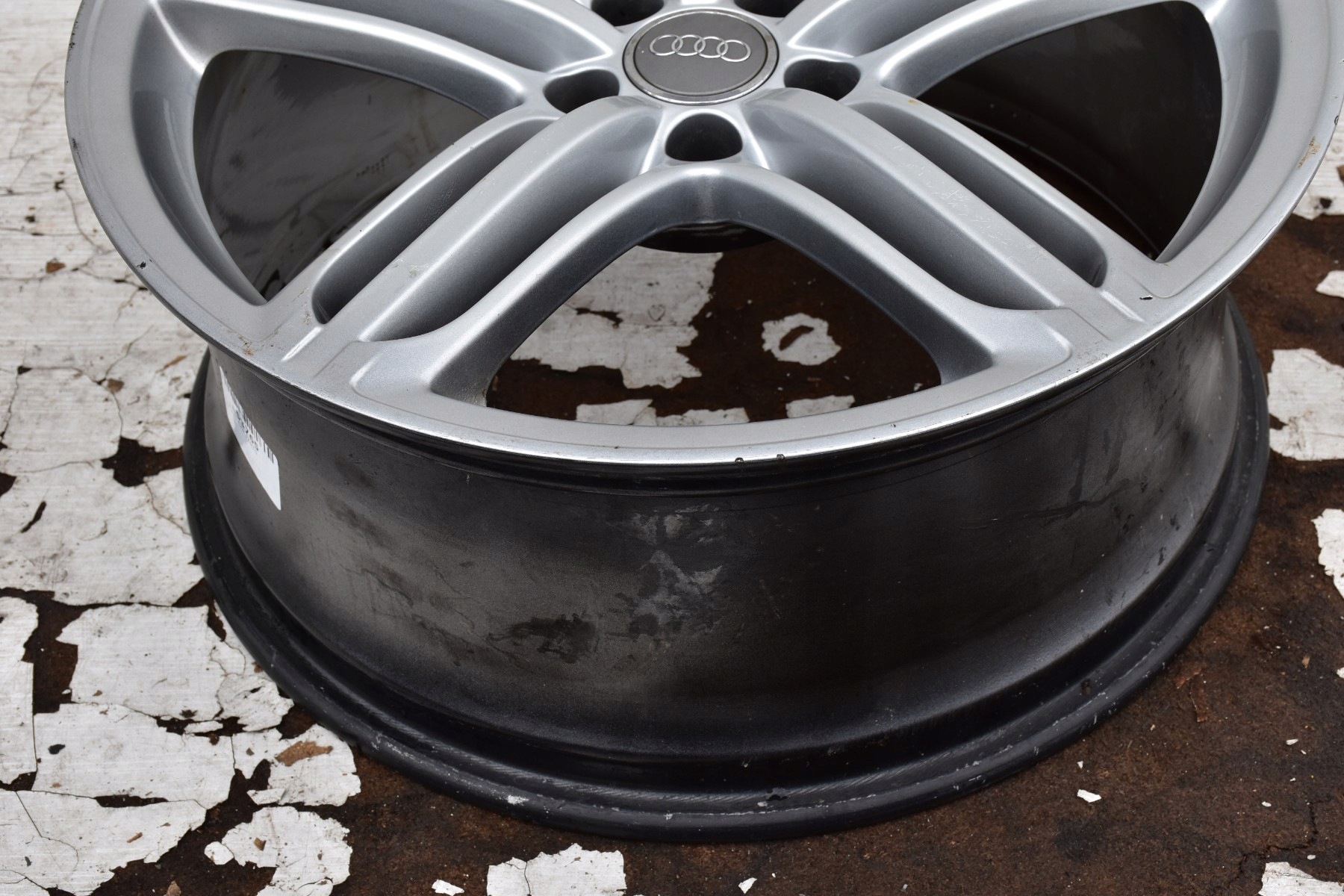 disk hliníkový AUDI 8,5" x 20" 5x112 ET45 4G0601025BN