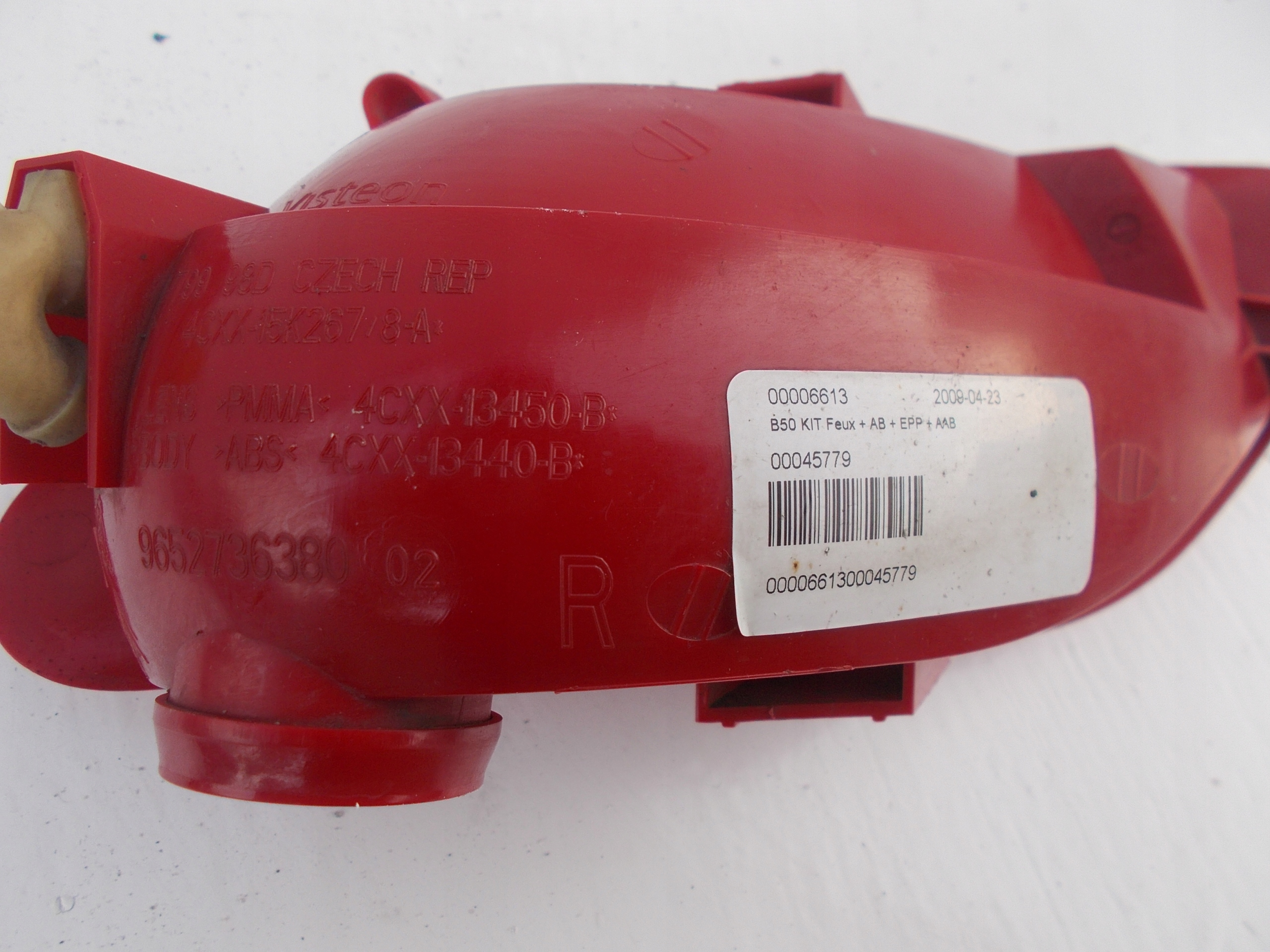 CITROEN C4 prawa lampa przeciwmgielna zderzak 04-0 Typ samochodu Samochody osobowe