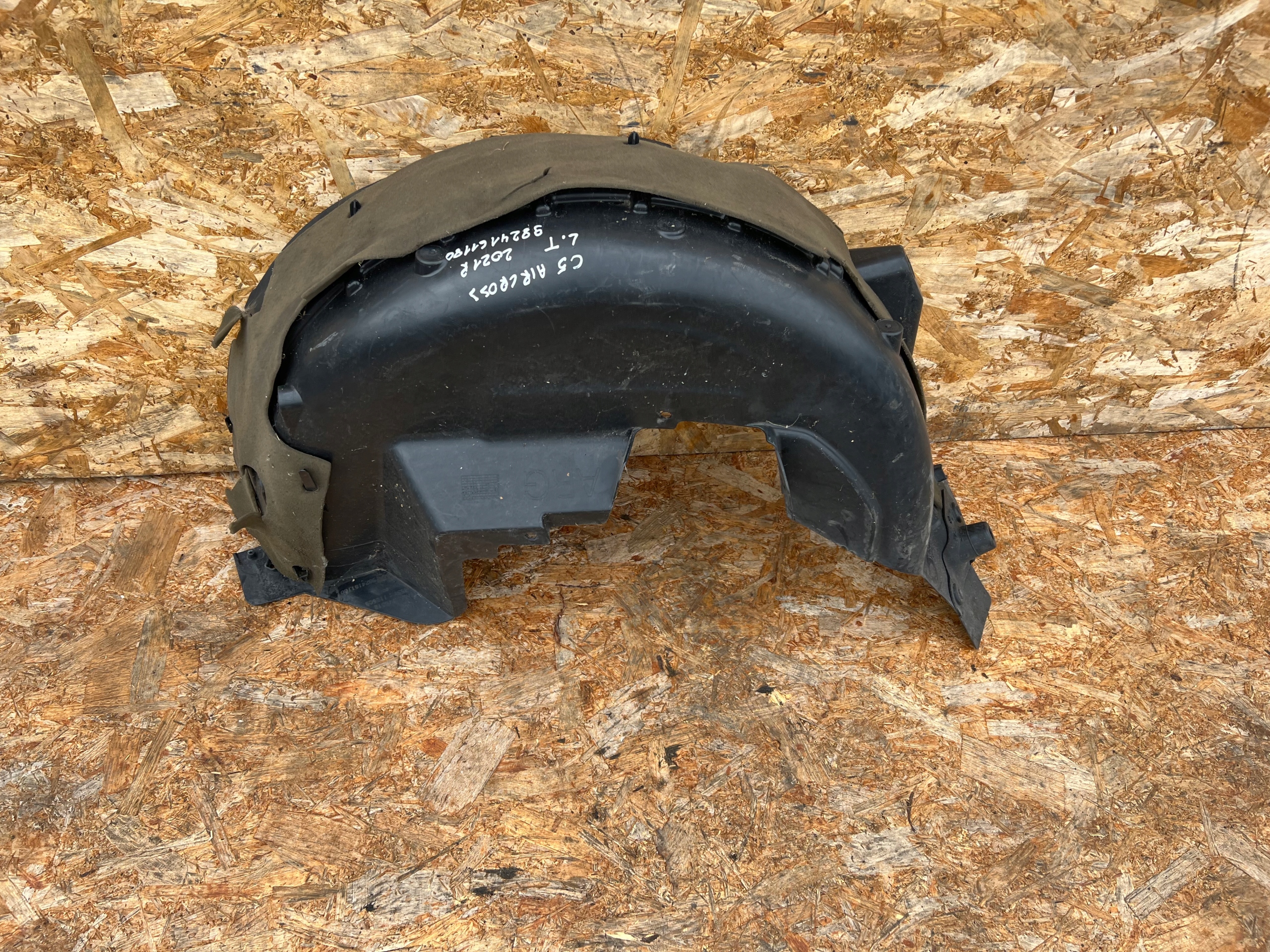 mudguard left rear. CITROEN C5 AIRCROSS 17-22R