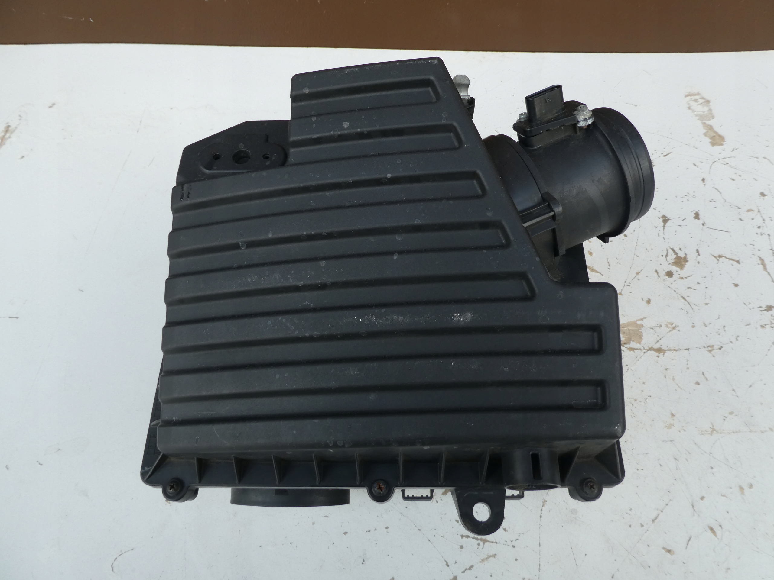 VW AMAROK 3.0 TDI FILTER LUFT 2H6129607