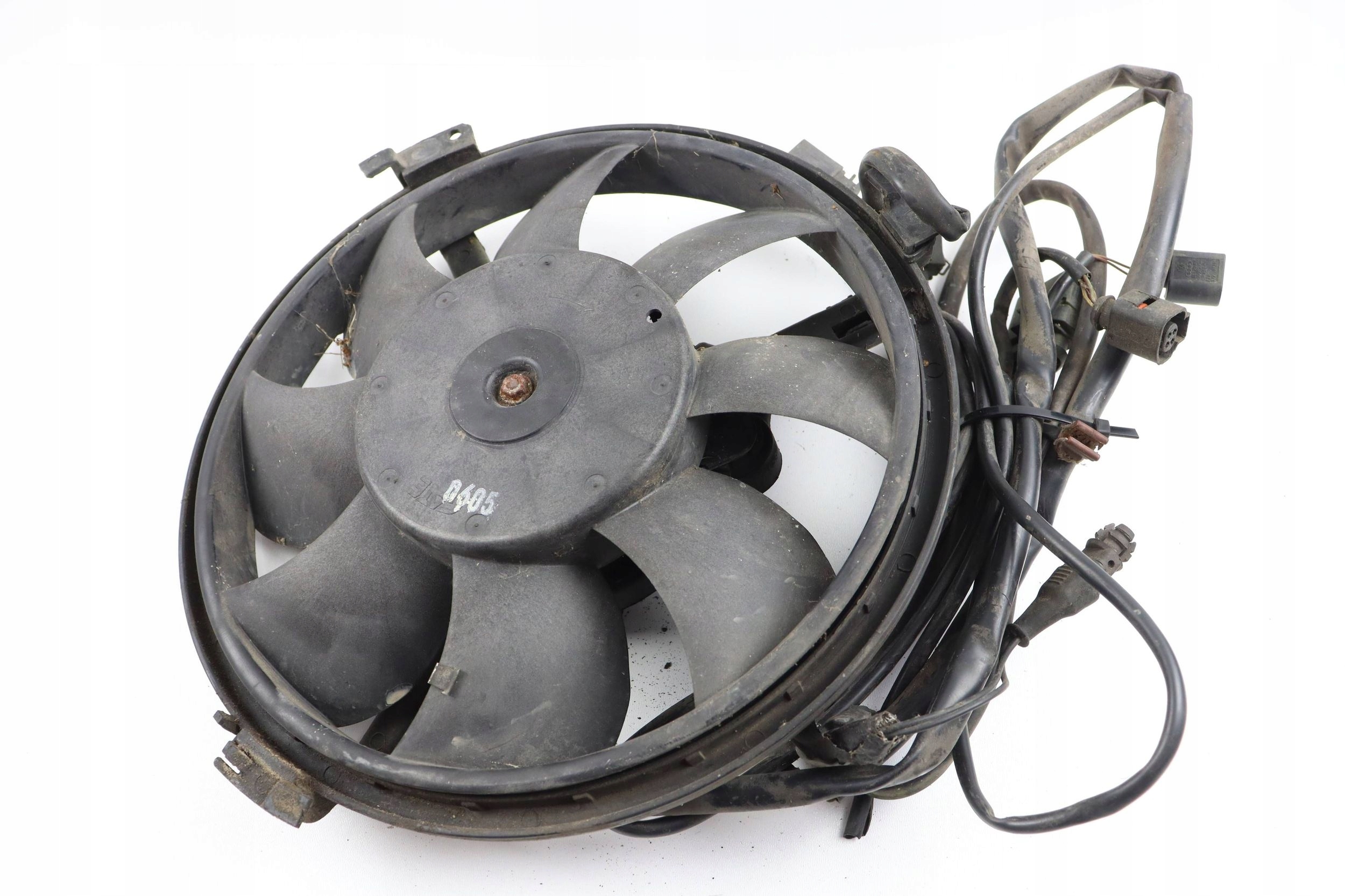 VW PASSAT B5 FL SKODA SUPERB e AUDI A4 B5 Ventola radiatore 8D0959455R