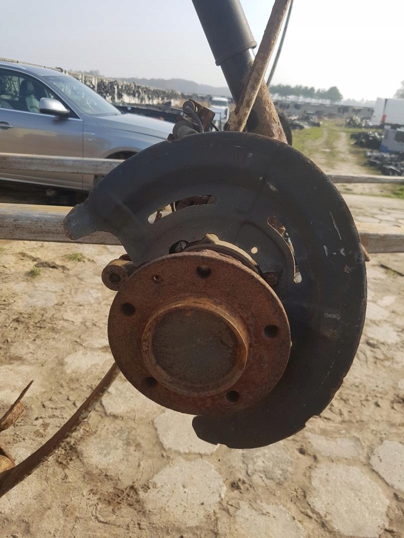 OŚ TYŁ PIÓRA RESORY RENAULT MASTER III Producent części Renault OE