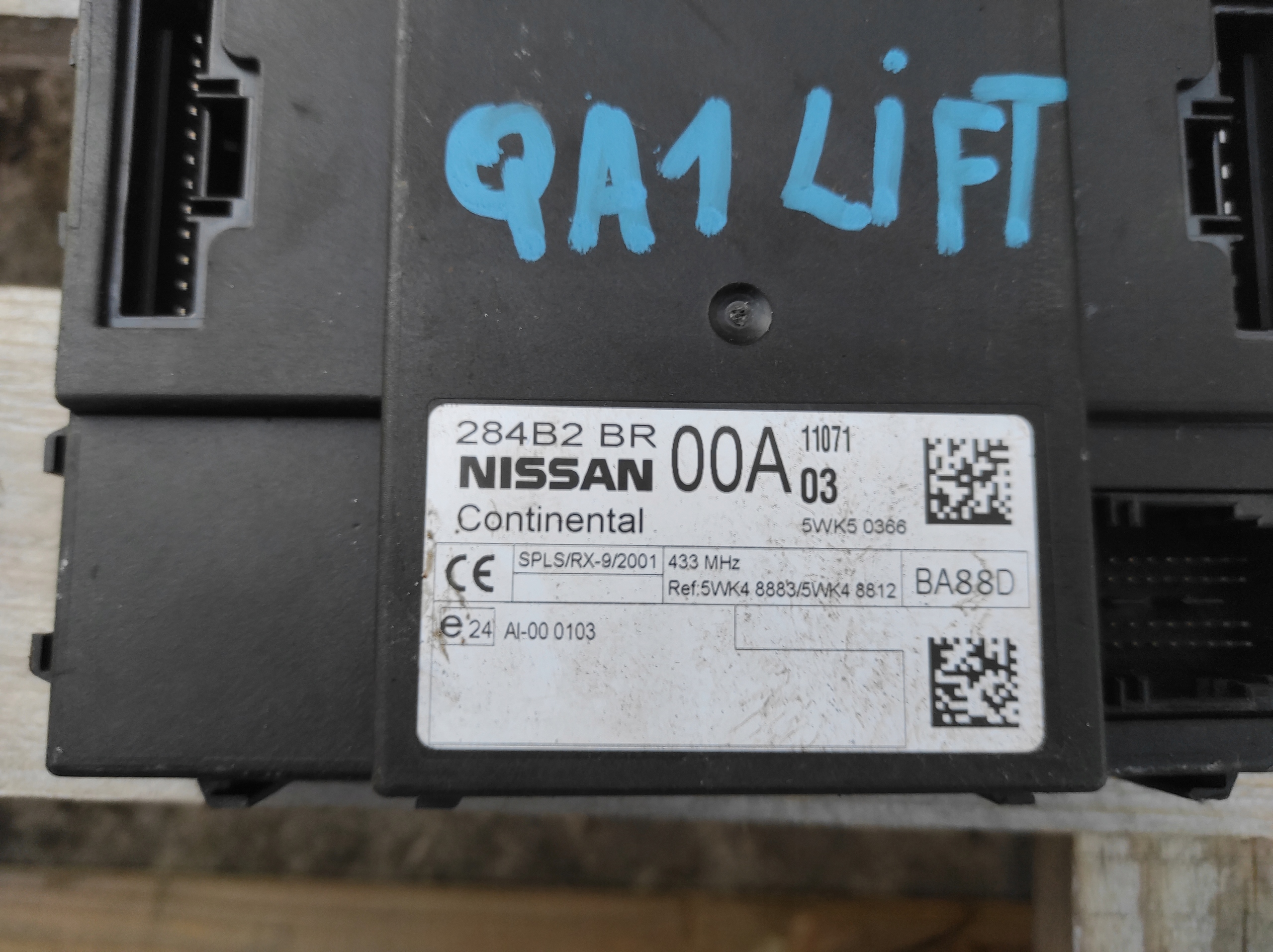 NISSAN QASHQAI Unité commande confort 284B2BR00A
