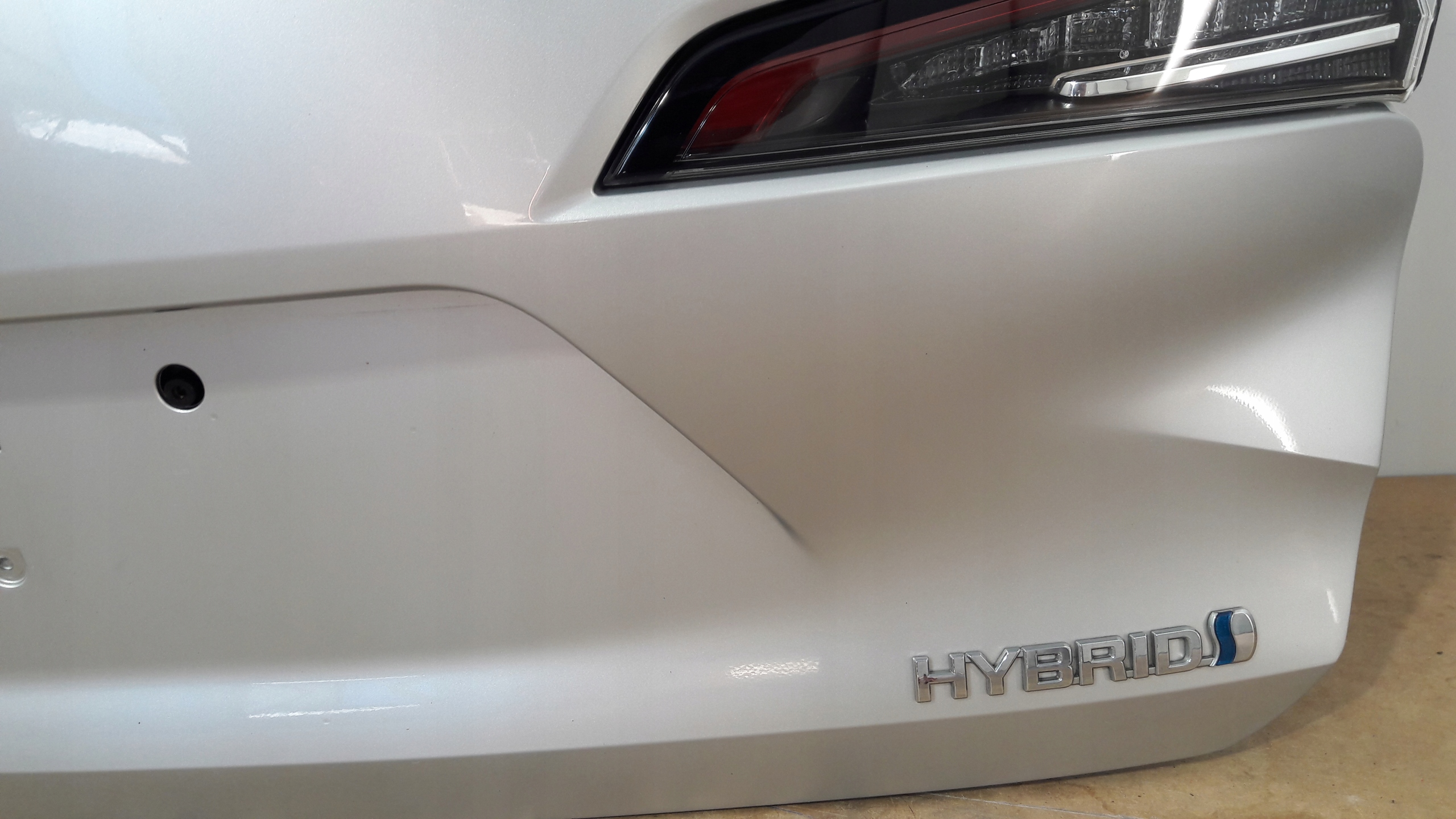 TOYOTA COROLLA E21 rear trunk door KOMBI 1F7 (H50)