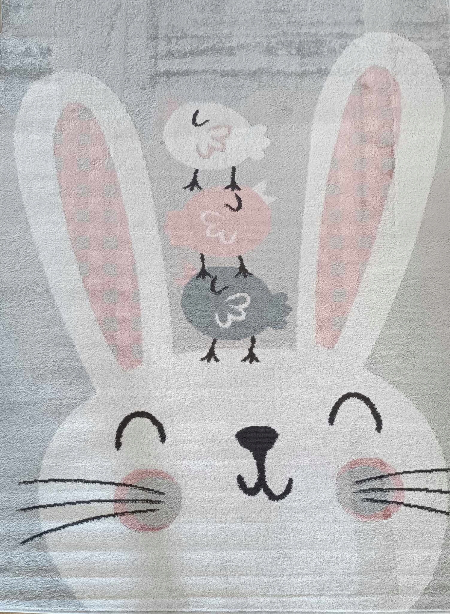 Detský koberec 300x400 cm, šedo-ružový zajačik s mäkkým vlasom