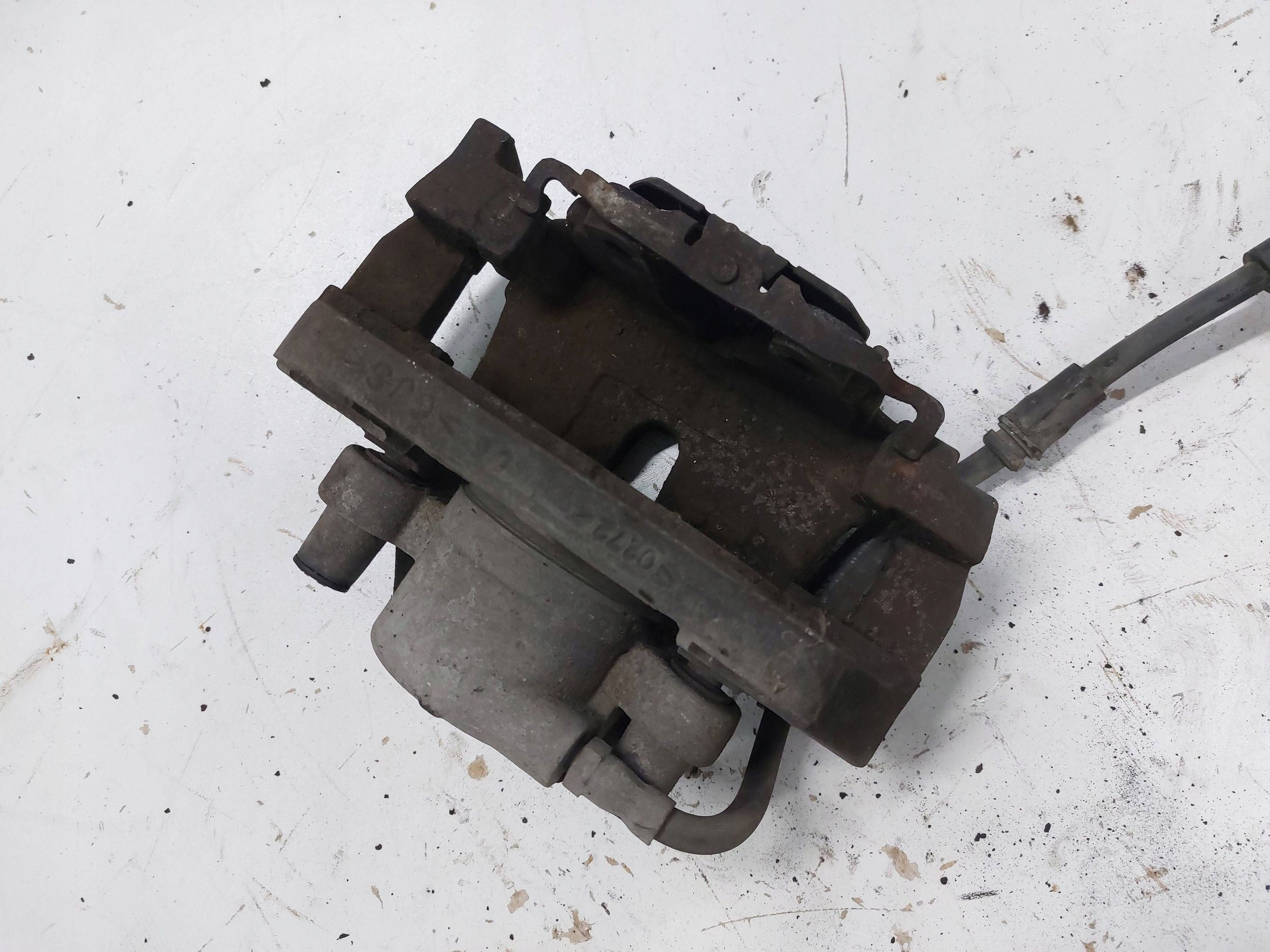 BMW E71 X6 06-13r caliper brakes right front 60/30