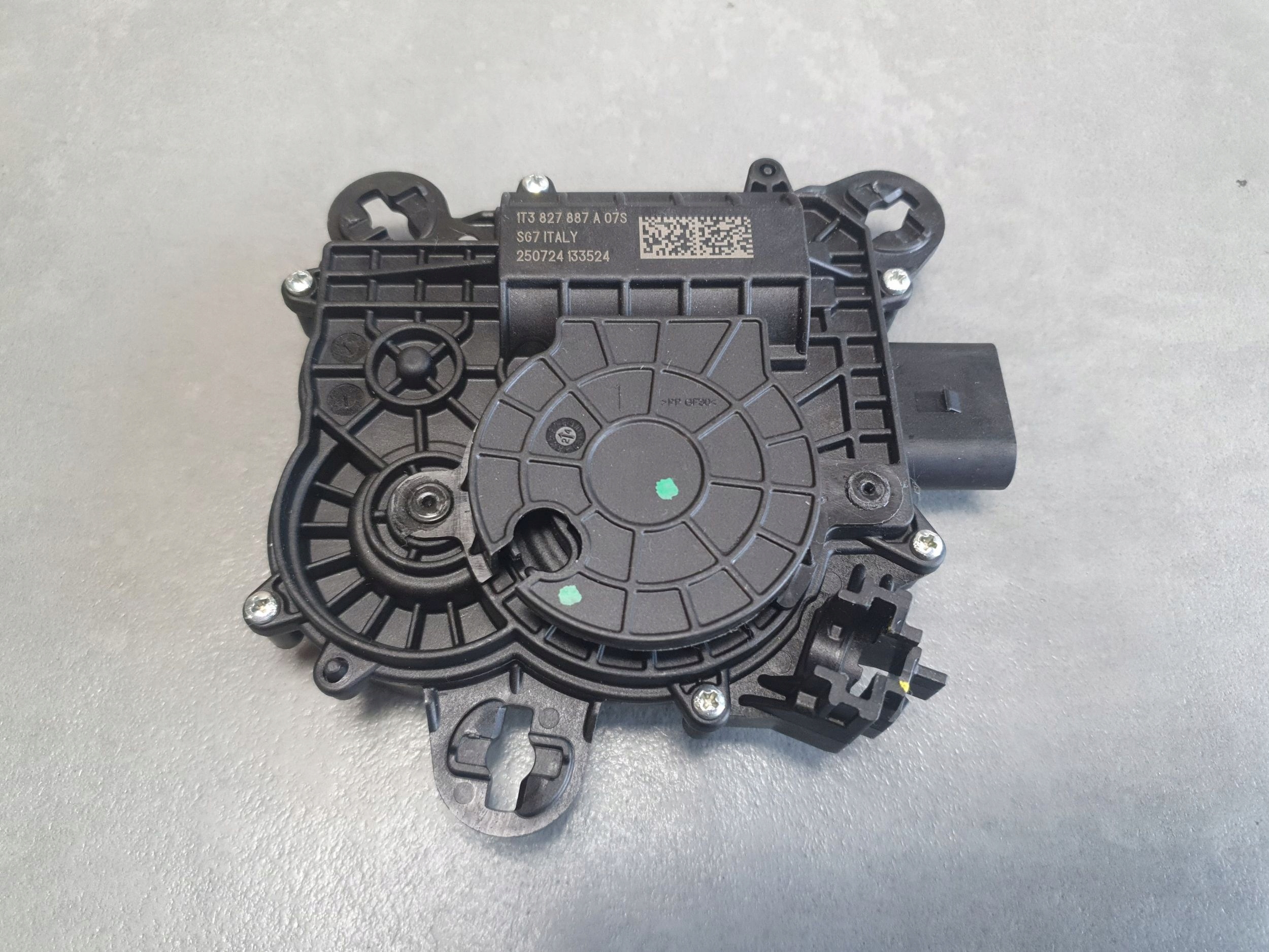 Cupra Terramar dociag heckklappe heck 1T3827887A
