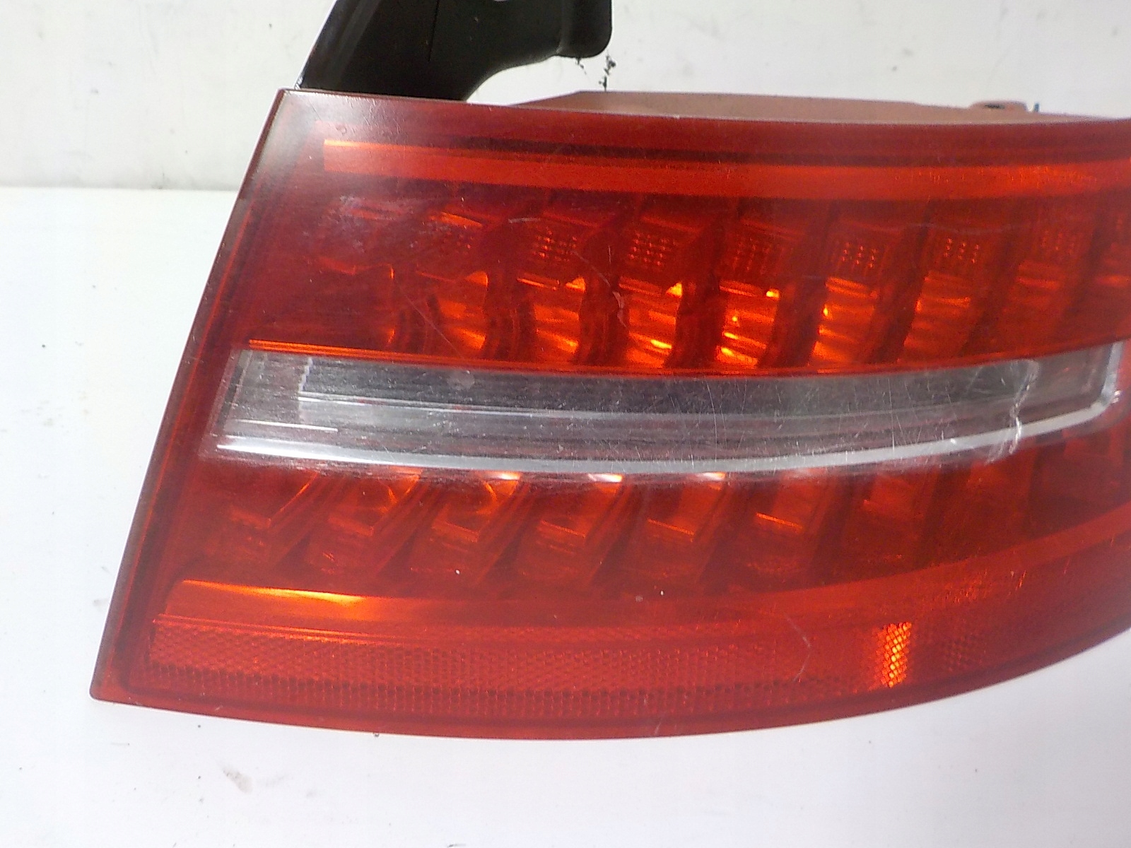 AUDI A6 C6 SEDAN LIFT LAMPA PRAWA TYŁ TYLNA Strona zabudowy prawa