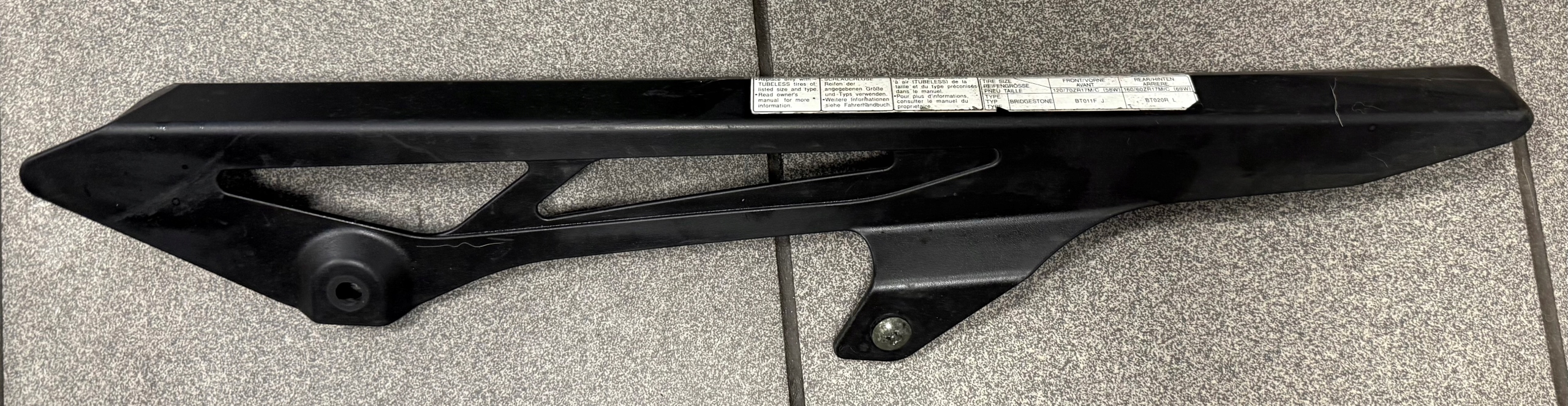 Suzuki GSF 650 Bandit S 05-06 Osłona Łańcucha