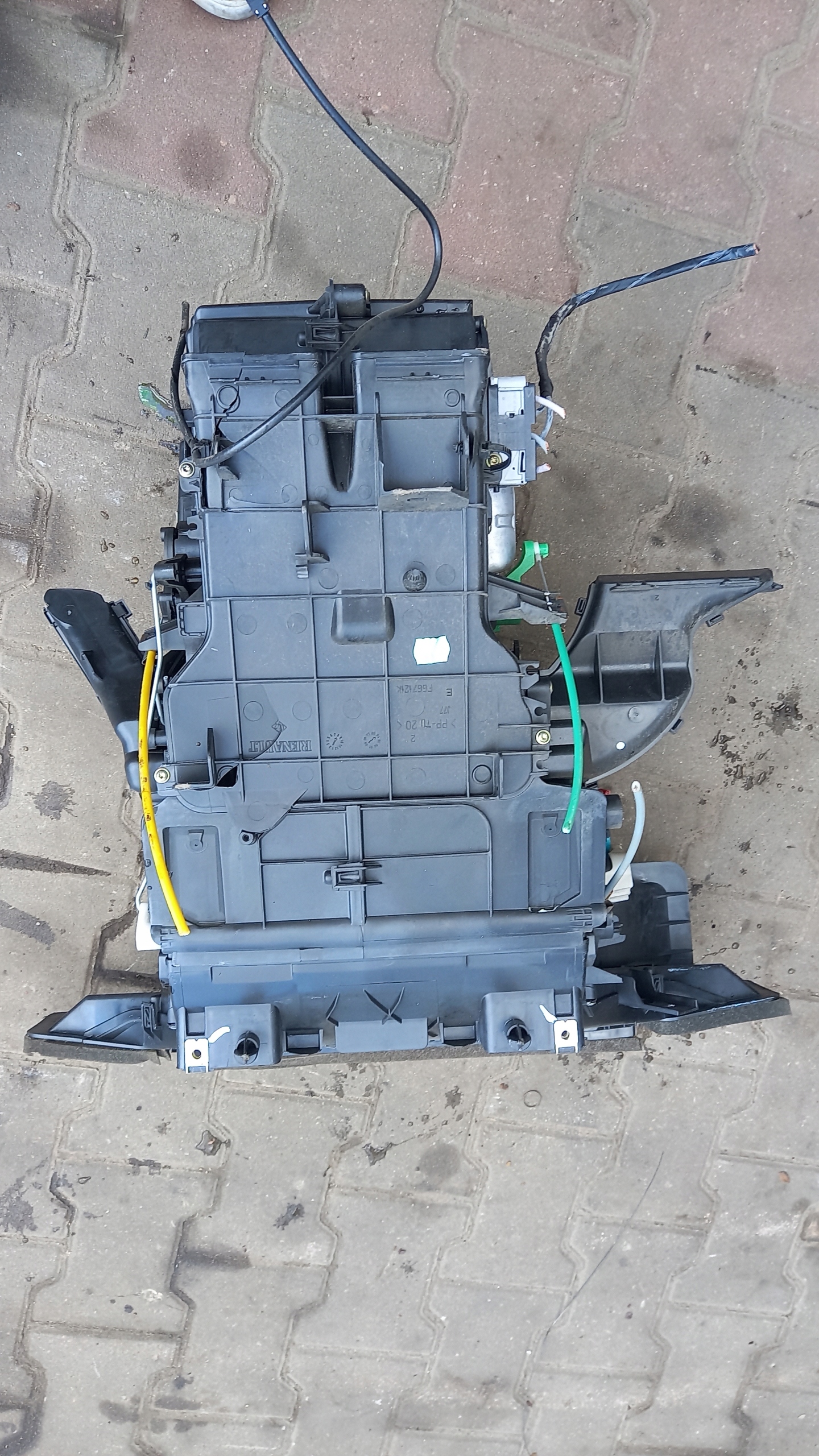 радиатор отопителя renault MODUS 1.5 04R