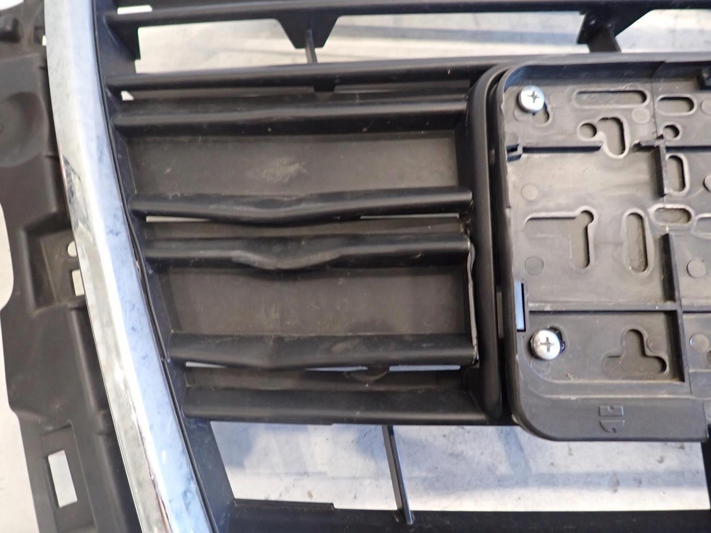 grille AUDI A3 LIFT 2016- 8V3853651AA