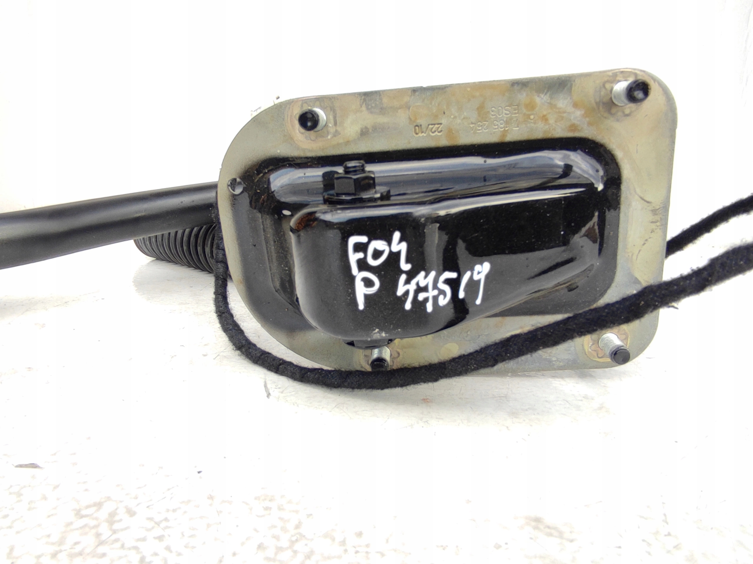 ZAWIAS TELESKOP TYLNEJ KLAPY F01 F02 F04 7185254 Producent części BMW OE