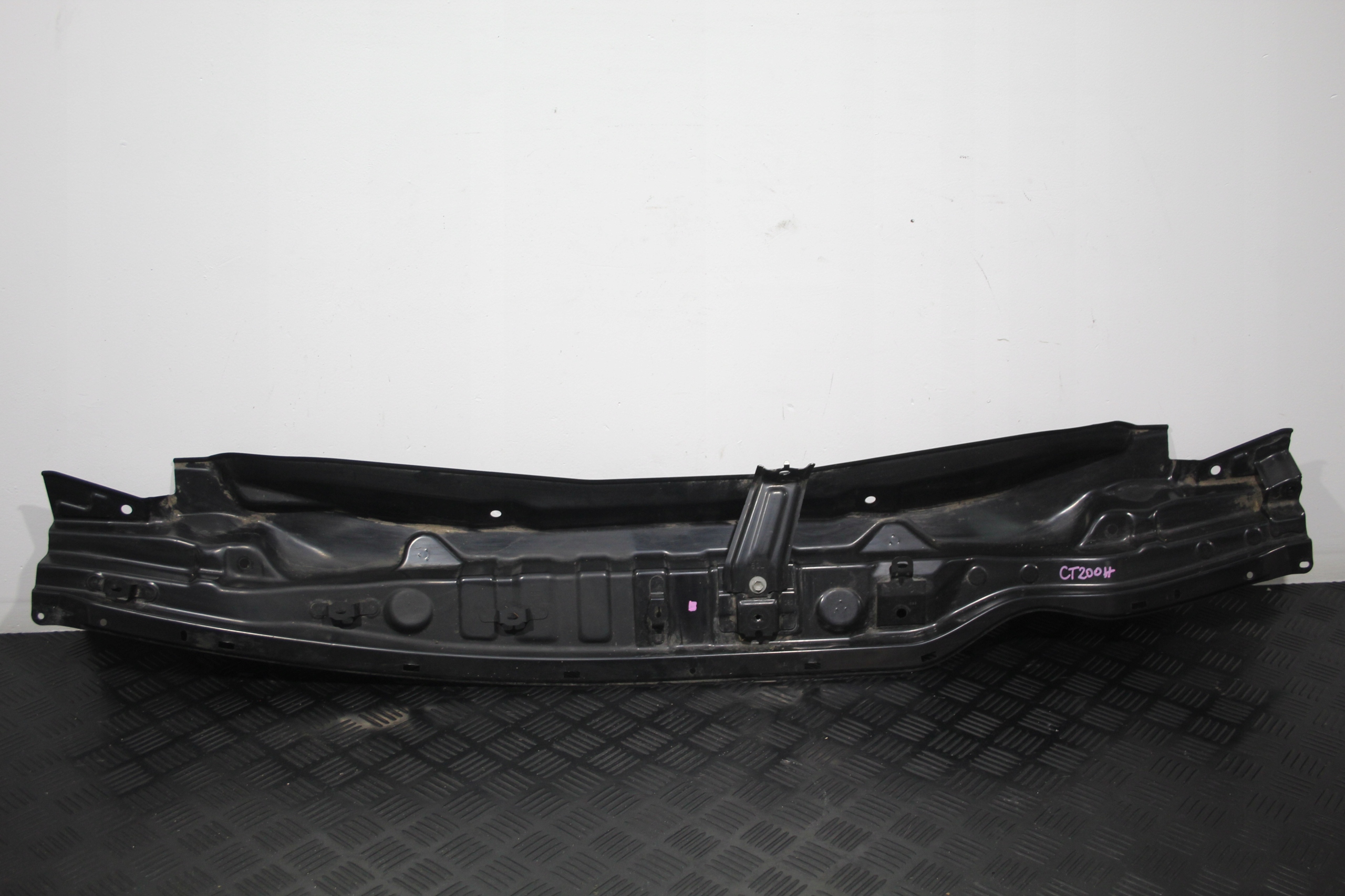 torpedo lower metallic LEXUS CT200H