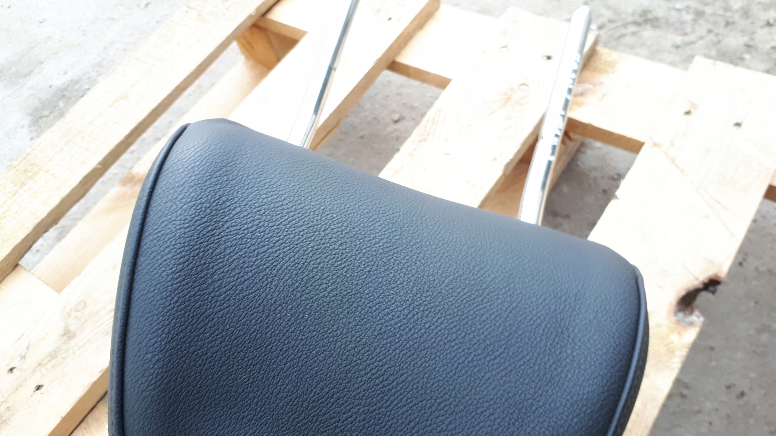 A4 B8 LIFT rest seat right front leather