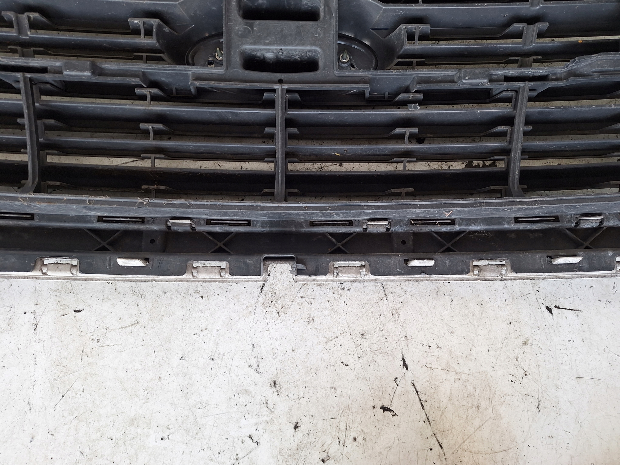 FORD TRANSIT MK8 13-18 bumper grille