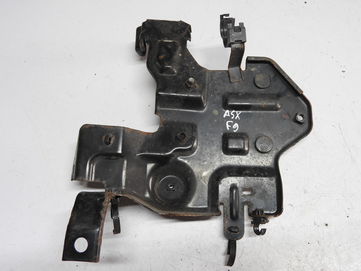 Mitsubichi ASX I 12-16 LIFT 1.8 DiD Podstawa mocowanie akumulatora