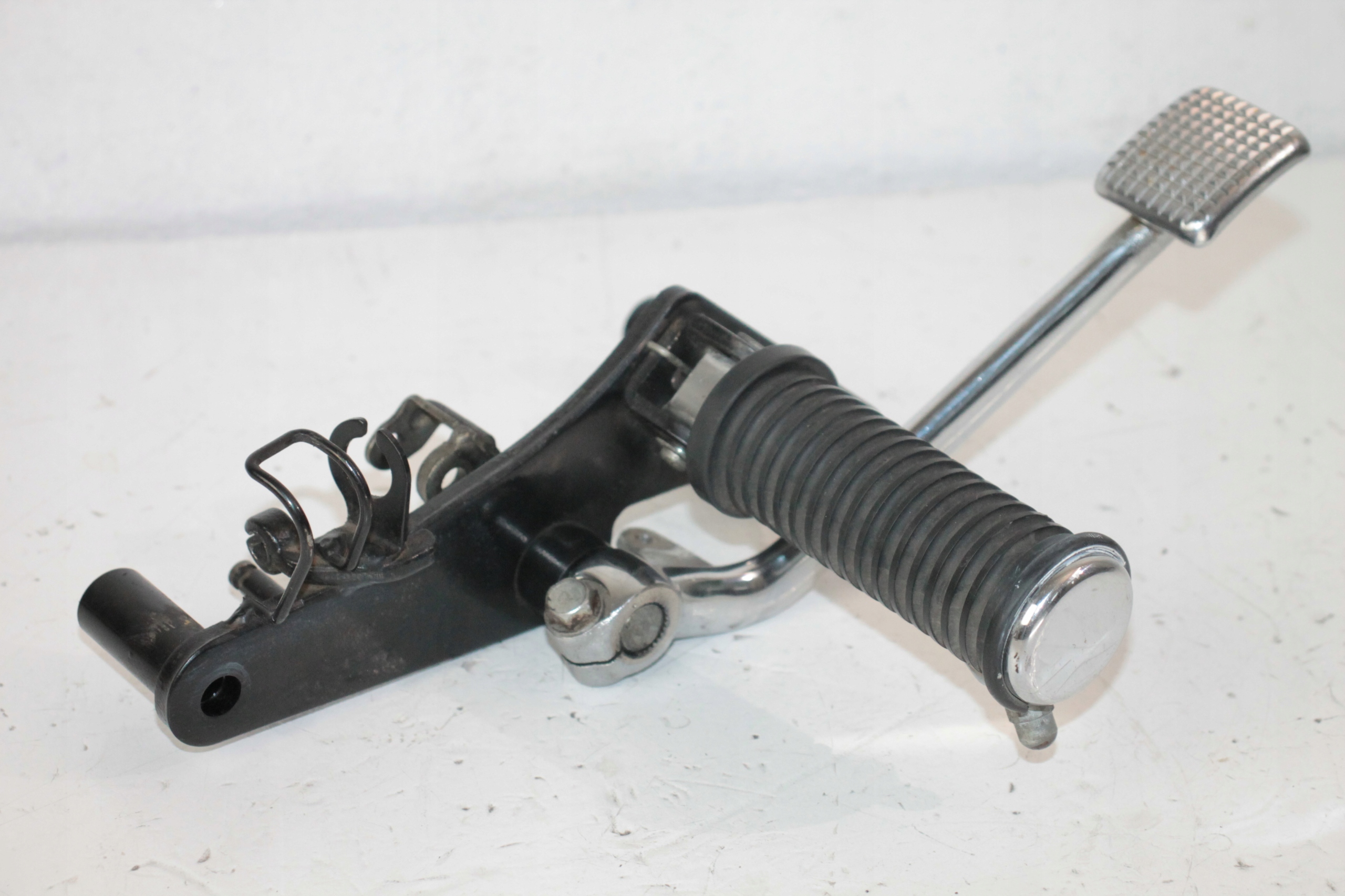 EN500 58 - KAWASAKI EN 500 C 96-04 SET ПЕРЕДНІЙ ДРАЙВЕР ПРАВИЙ