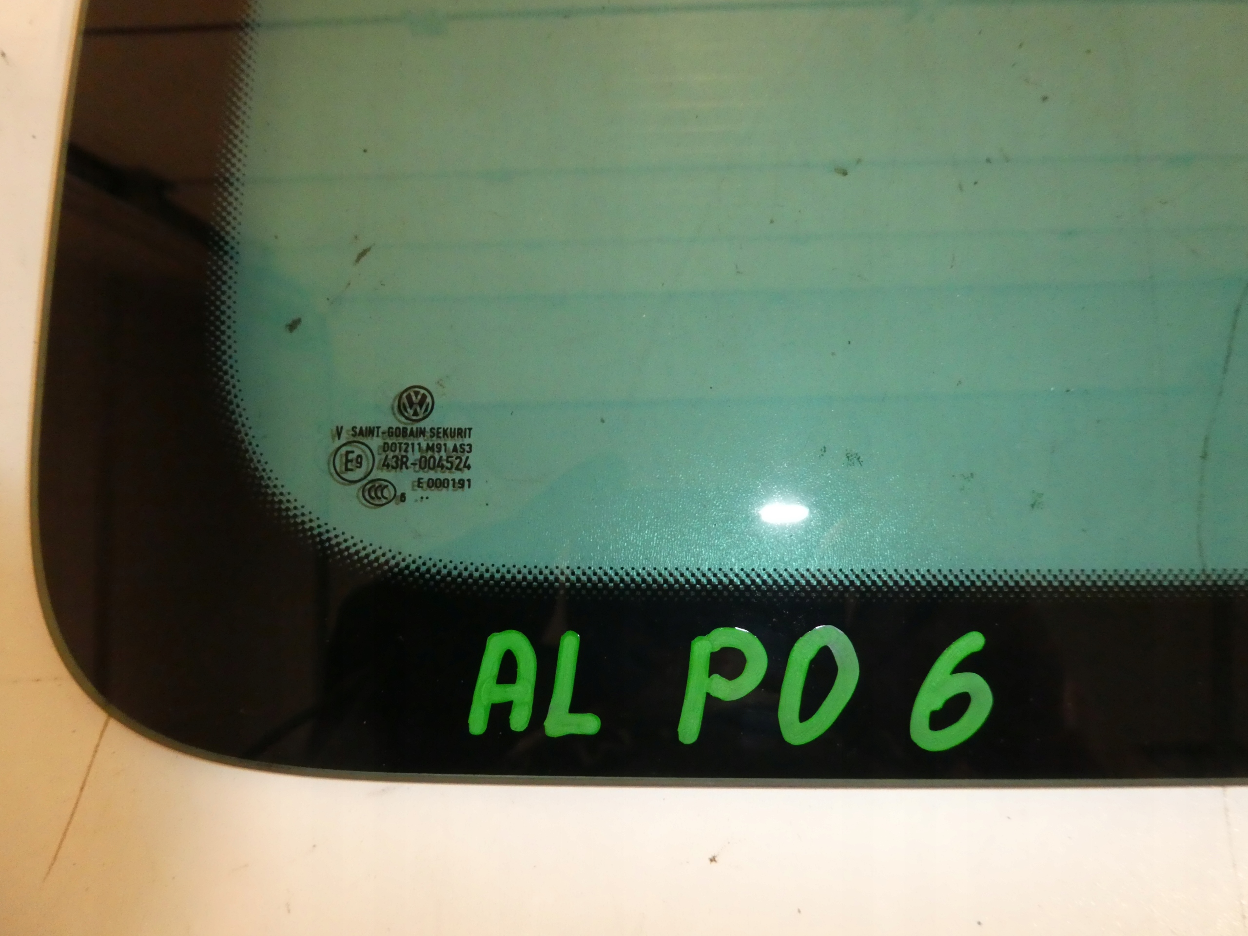 window side right rear part VW T6
