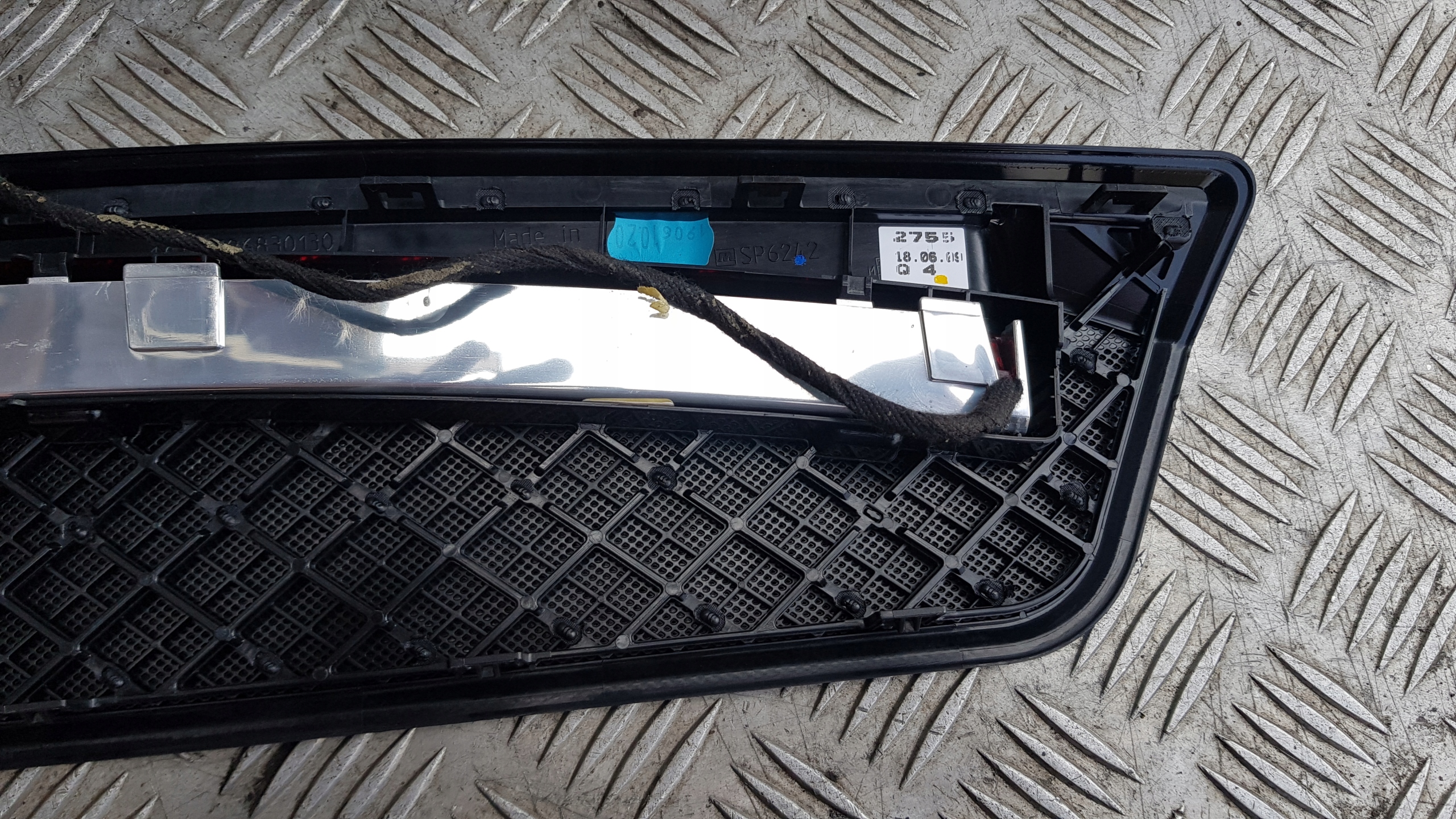 MERCEDES W212 TRZECIE light STOP A2126830130