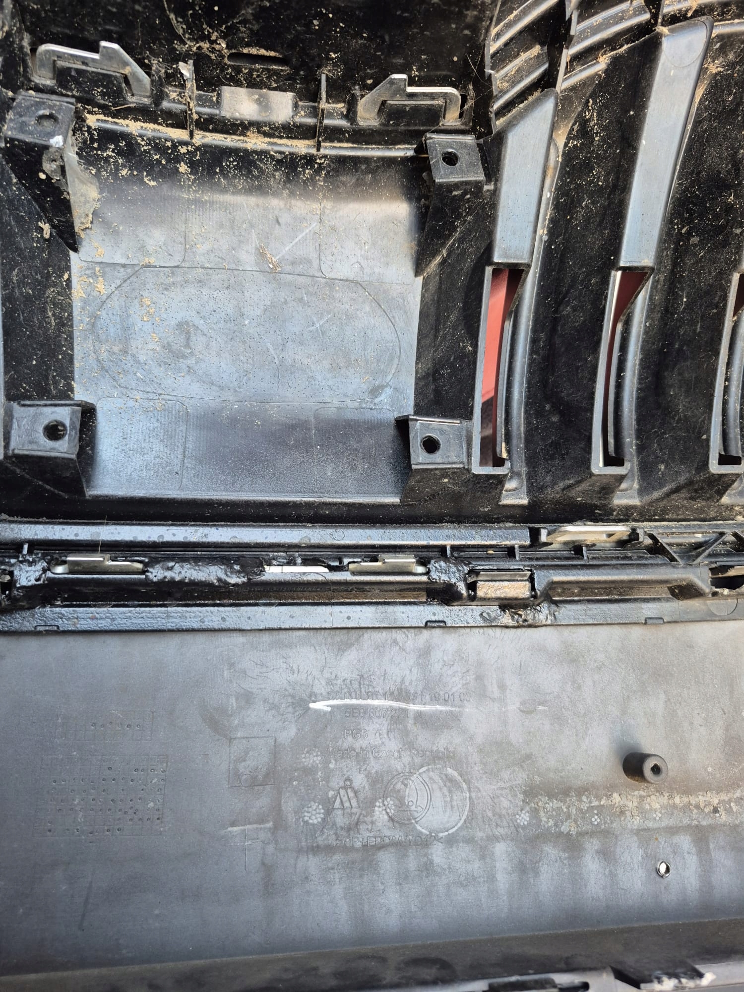SKODA OCTAVIA III LIFT 17- bumper front front 4XPDC 5E0807221N