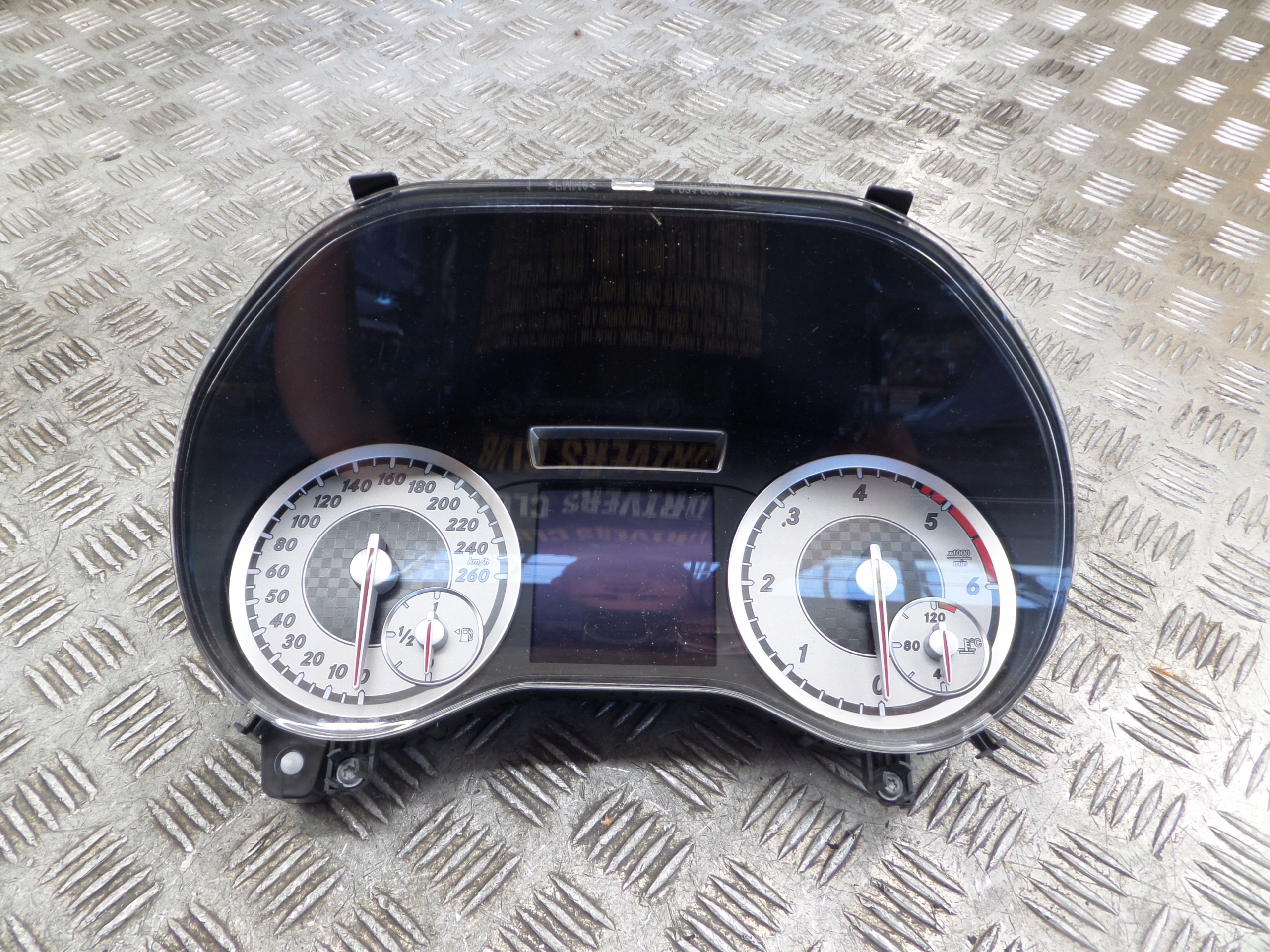 MERCEDES W176 clock dials PAKIET AMG DIESEL A1769009301