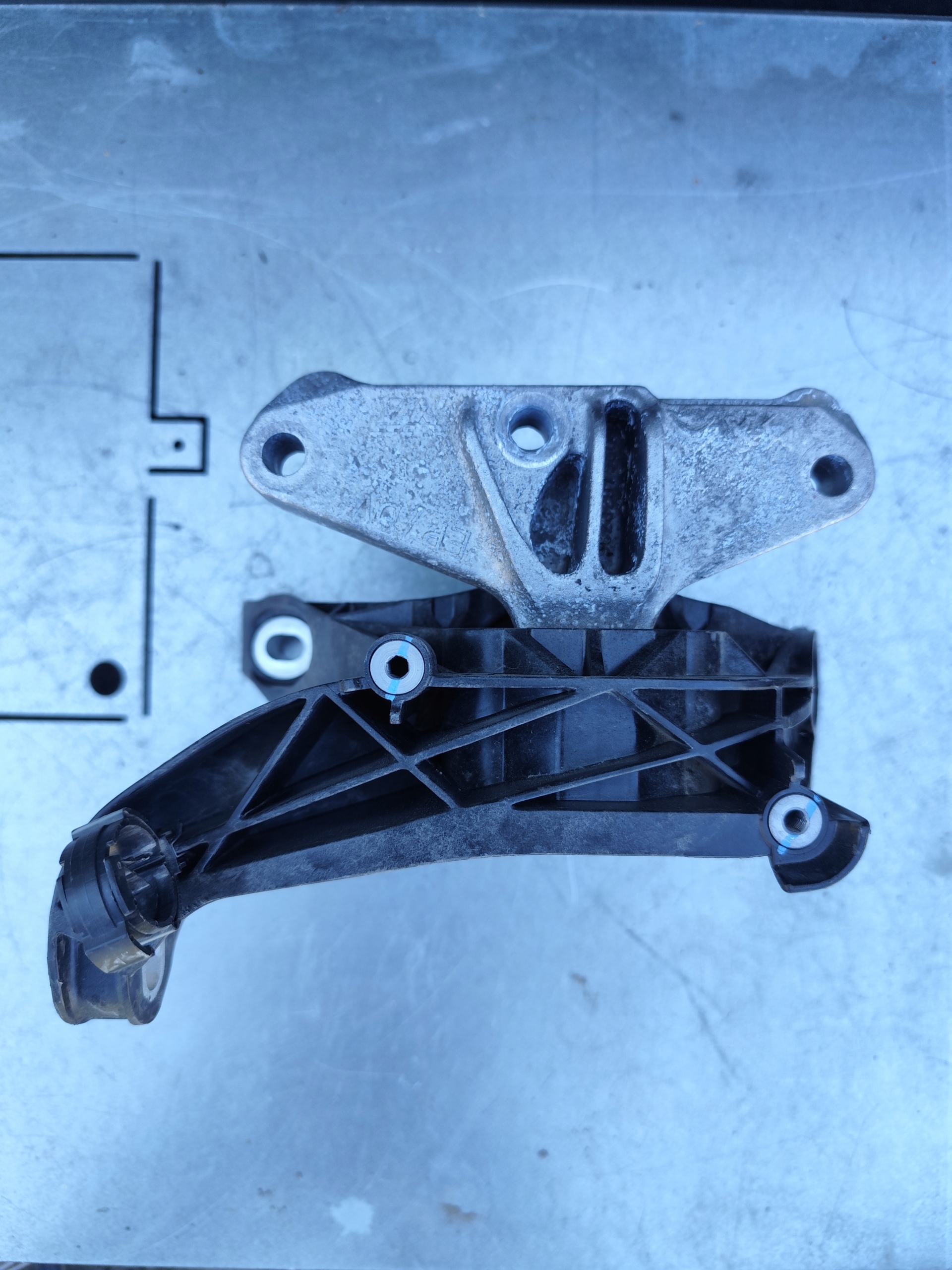 CITROEN C4 GRAND PICASSO II airbag engine mount
