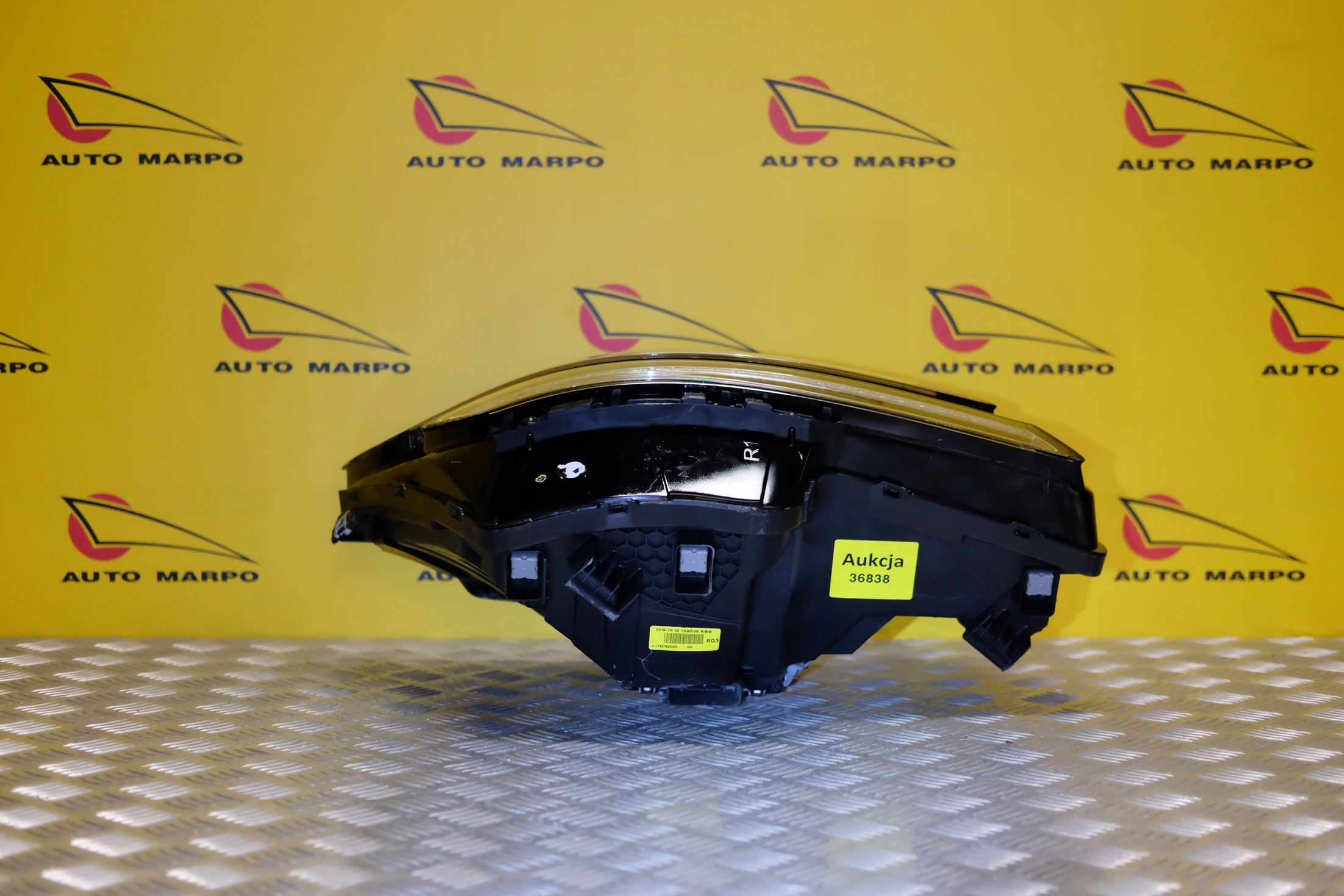 HYUNDAI GENESIS G80 2020- REFLEKTOR LAMPA LED R EU Producent części Hyundai OE