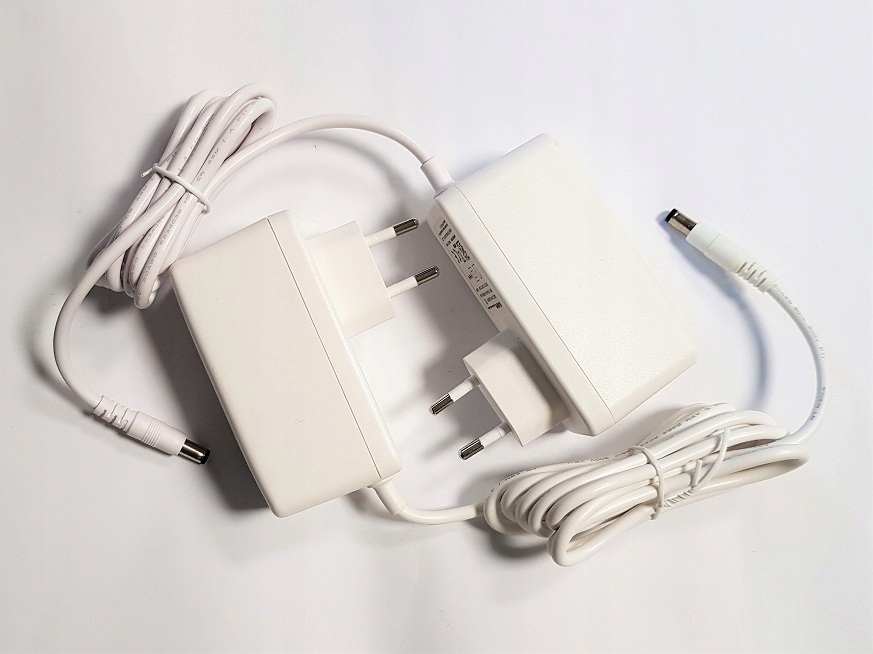 ZASILACZ 12V 2A 2.1mm WTYCZKOWY HUAWEI ROUTER Moc 24 W