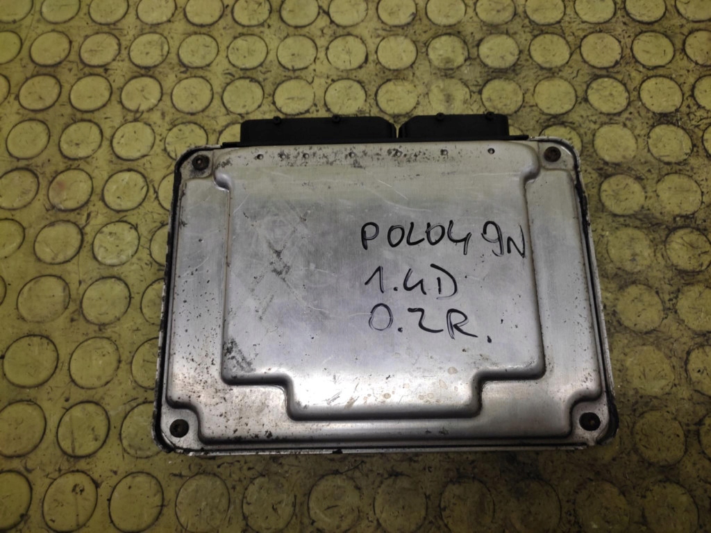 VW POLO IV 9N 1.4 D control unit of the engine 0281010866