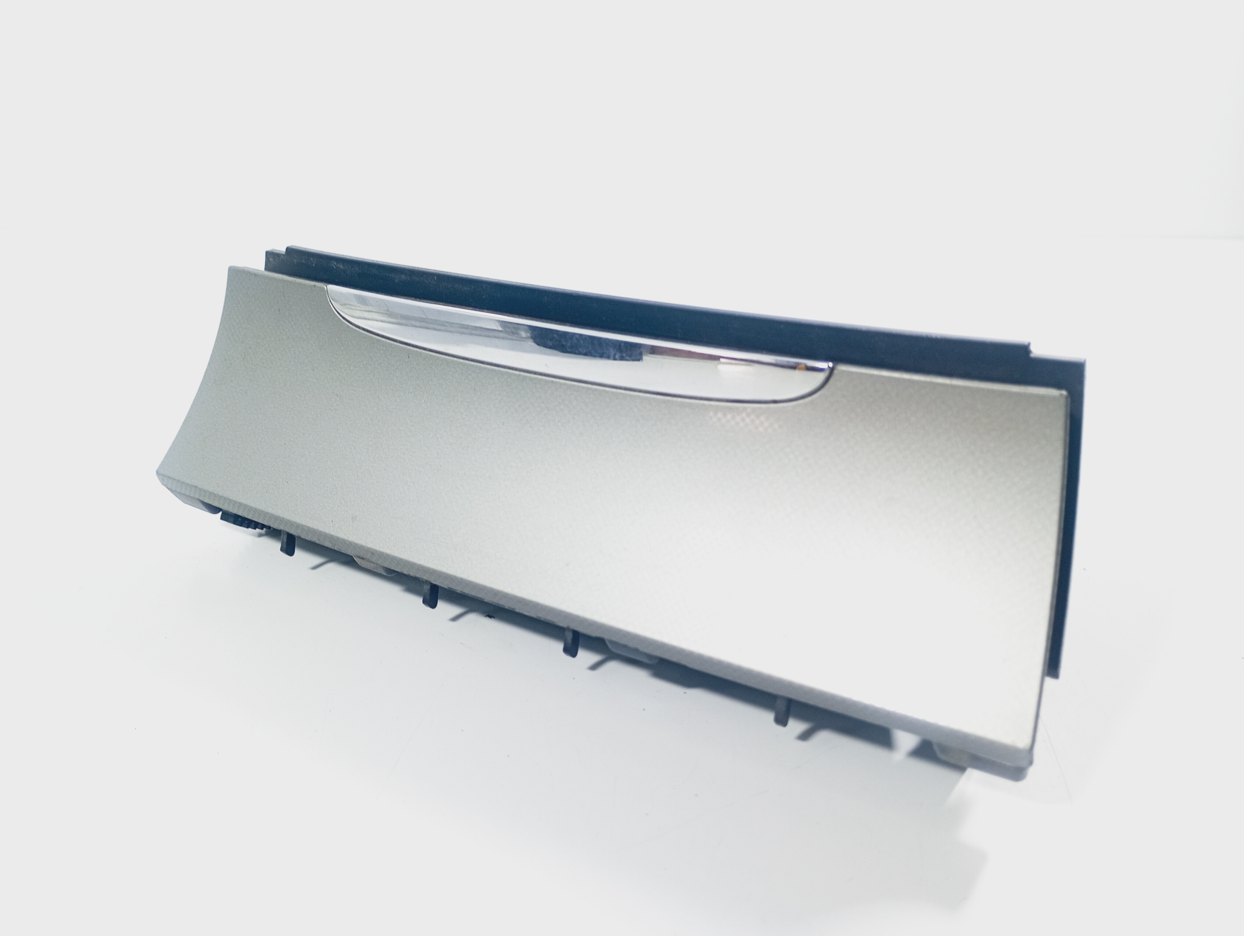 posacenere OE 3C0863284 VW Passat B6 05-10