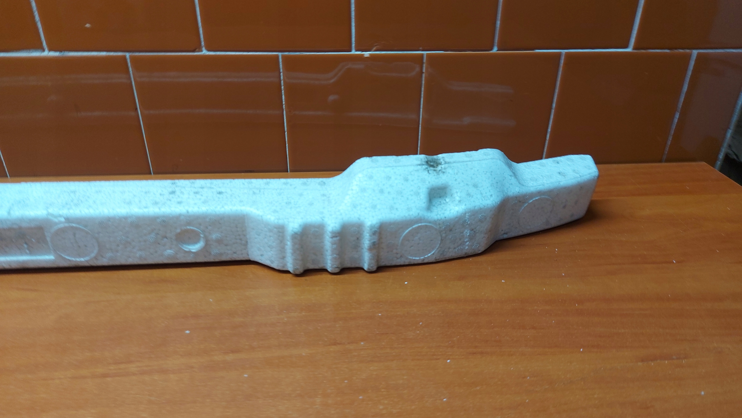 ABSORBER Polystirén nárazníku předek přední TOYOTA COROLLA E15 08