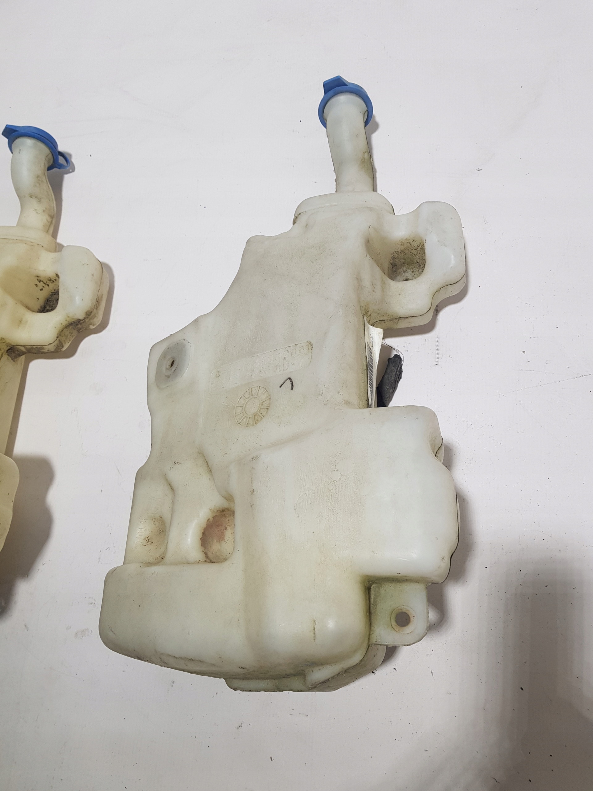 Behälter Spritzdüse MERCEDES W251 A2518690020