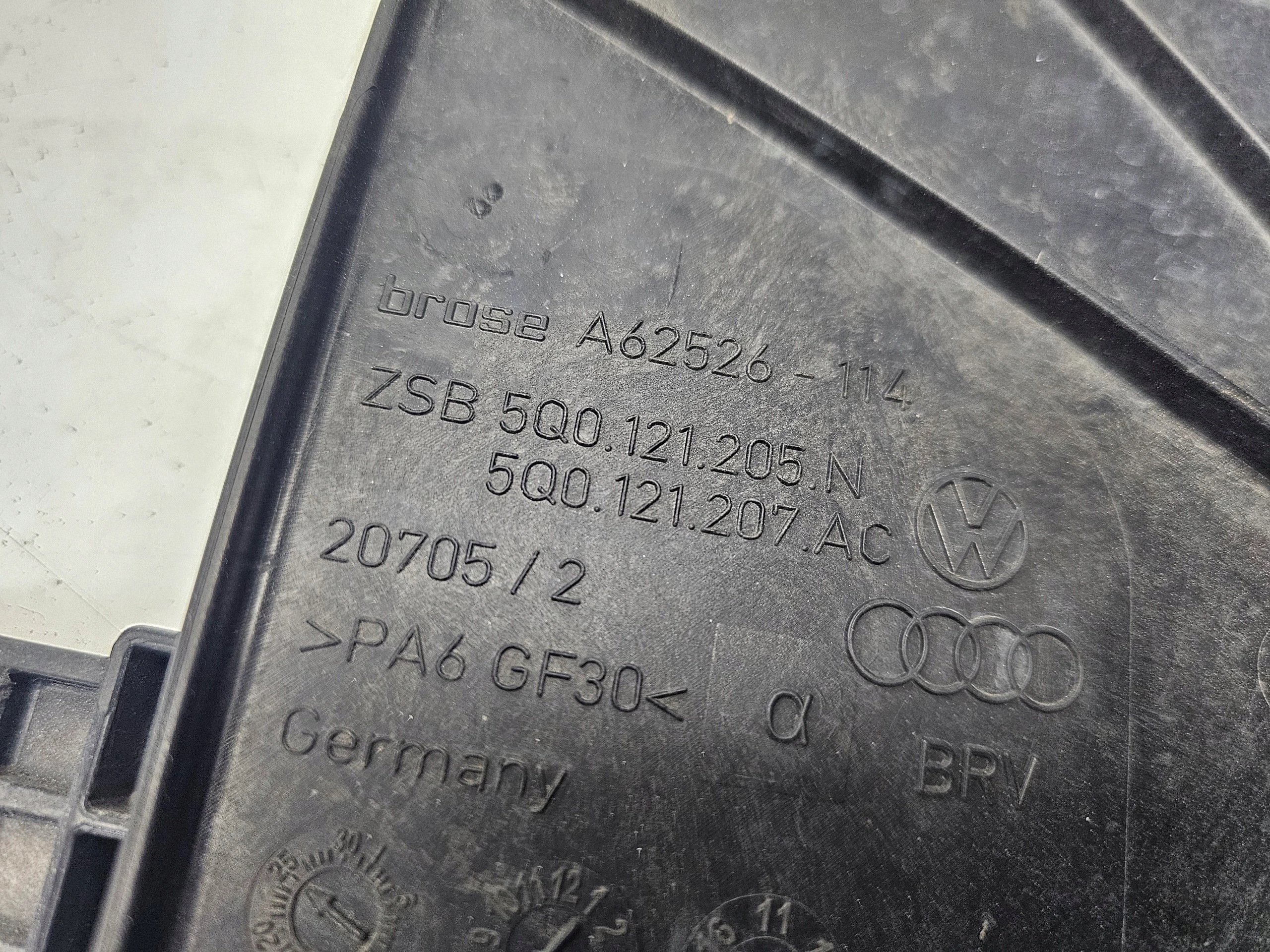 cover trunk door plato boot roofs AUDI A5 CABRIO 8F0871993B