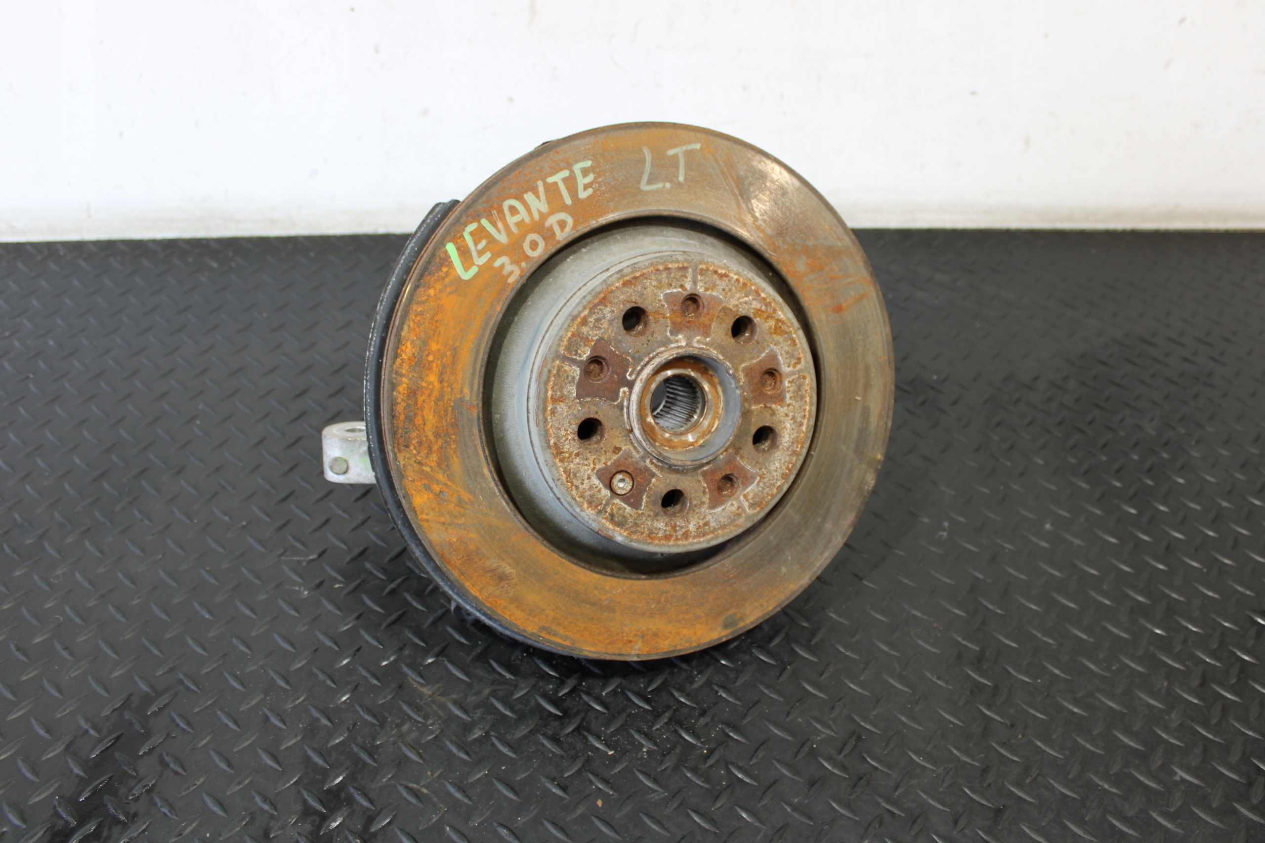 swing left rear part MASERATI LEVANTE M161