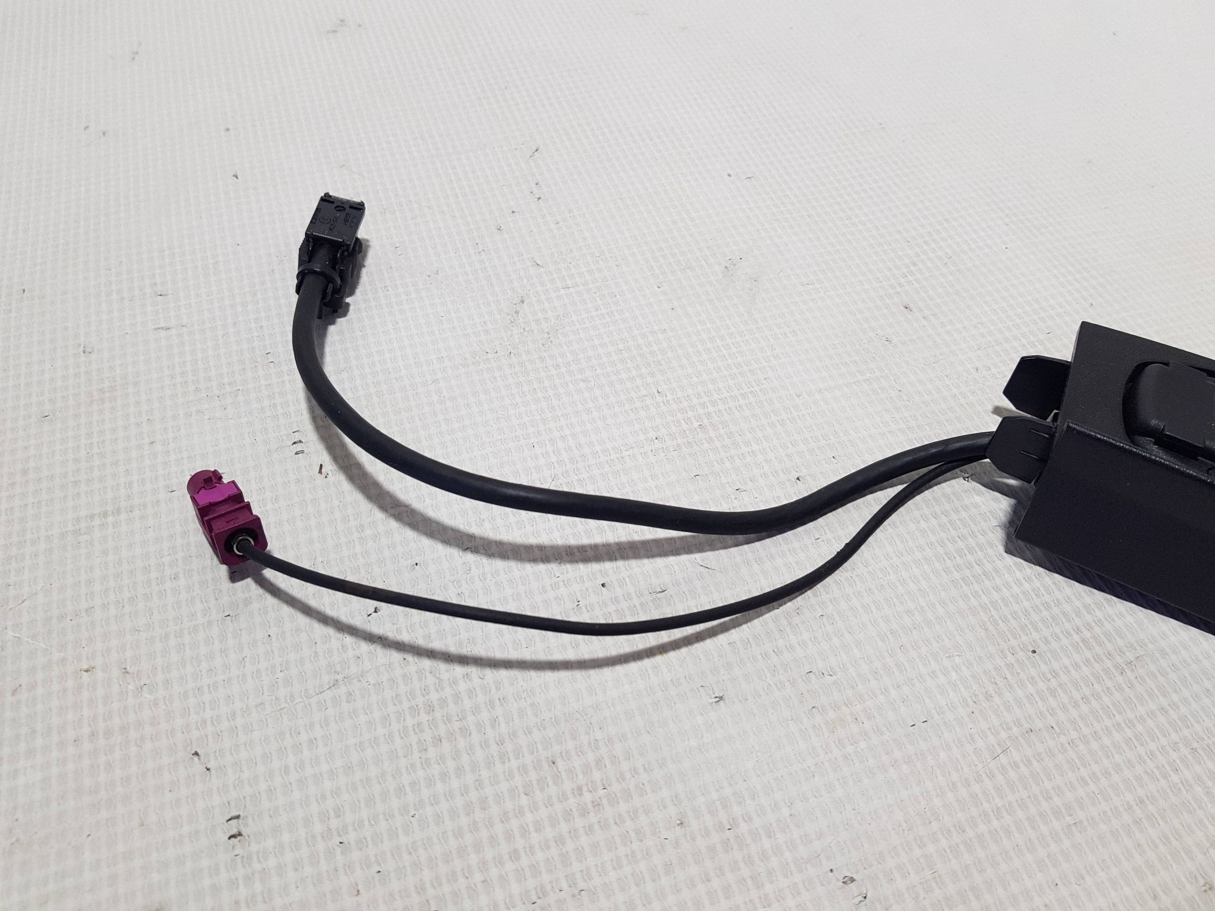 bracket holder TELEFONU Mercedes ML W164 A1648200911