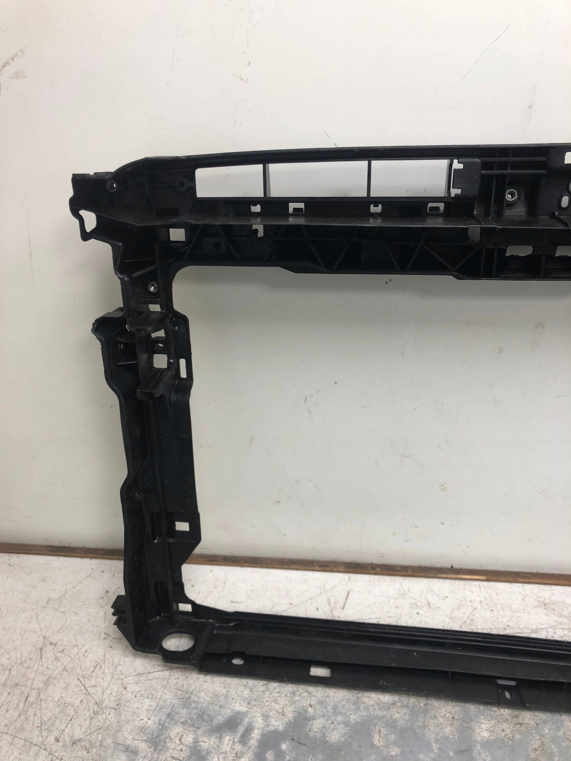 support panel for radiators pillar VW GOLF VII 5G0805594AC