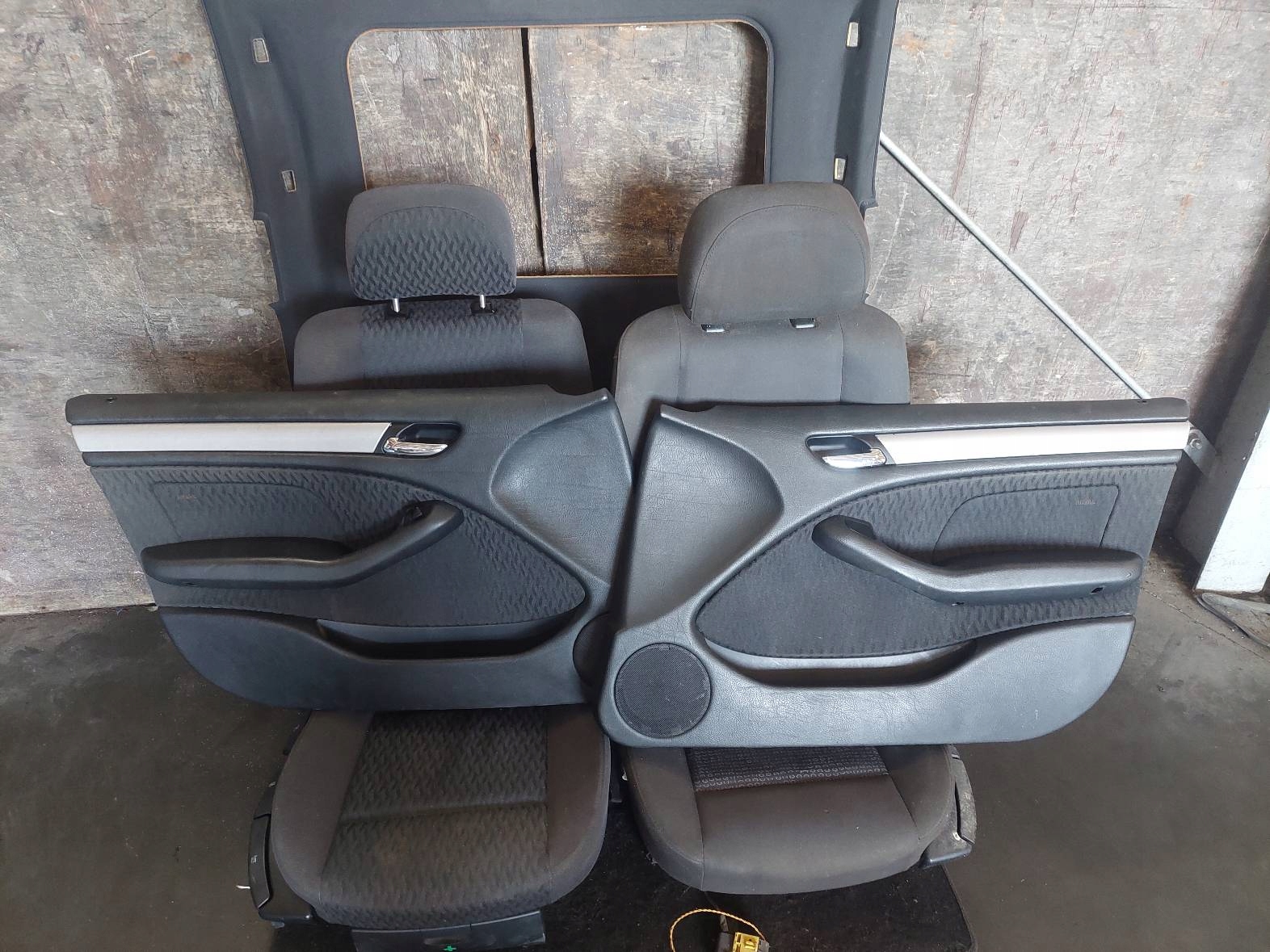 KOMPLET seats left right front seat rear part side BMW E46 32699106