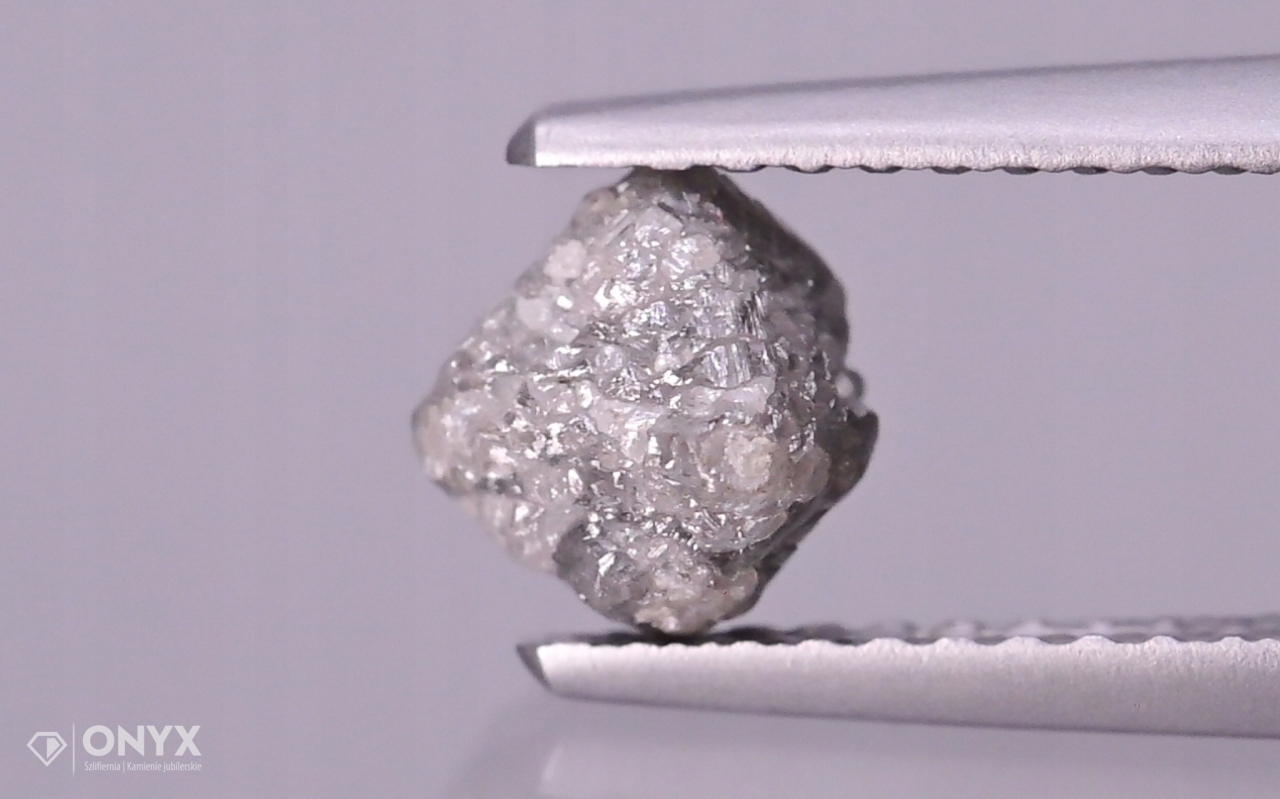 Diamant stříbrný hrudkující 5,5x5,5 mm