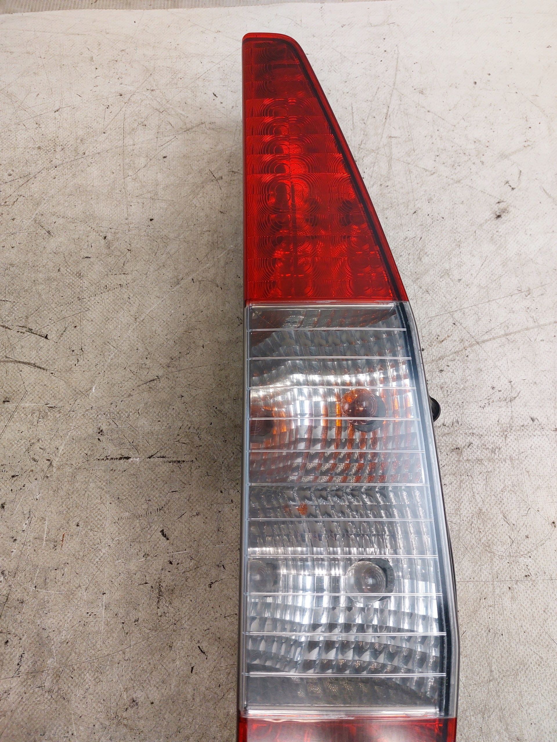 light right rear FIAT DOBLO and