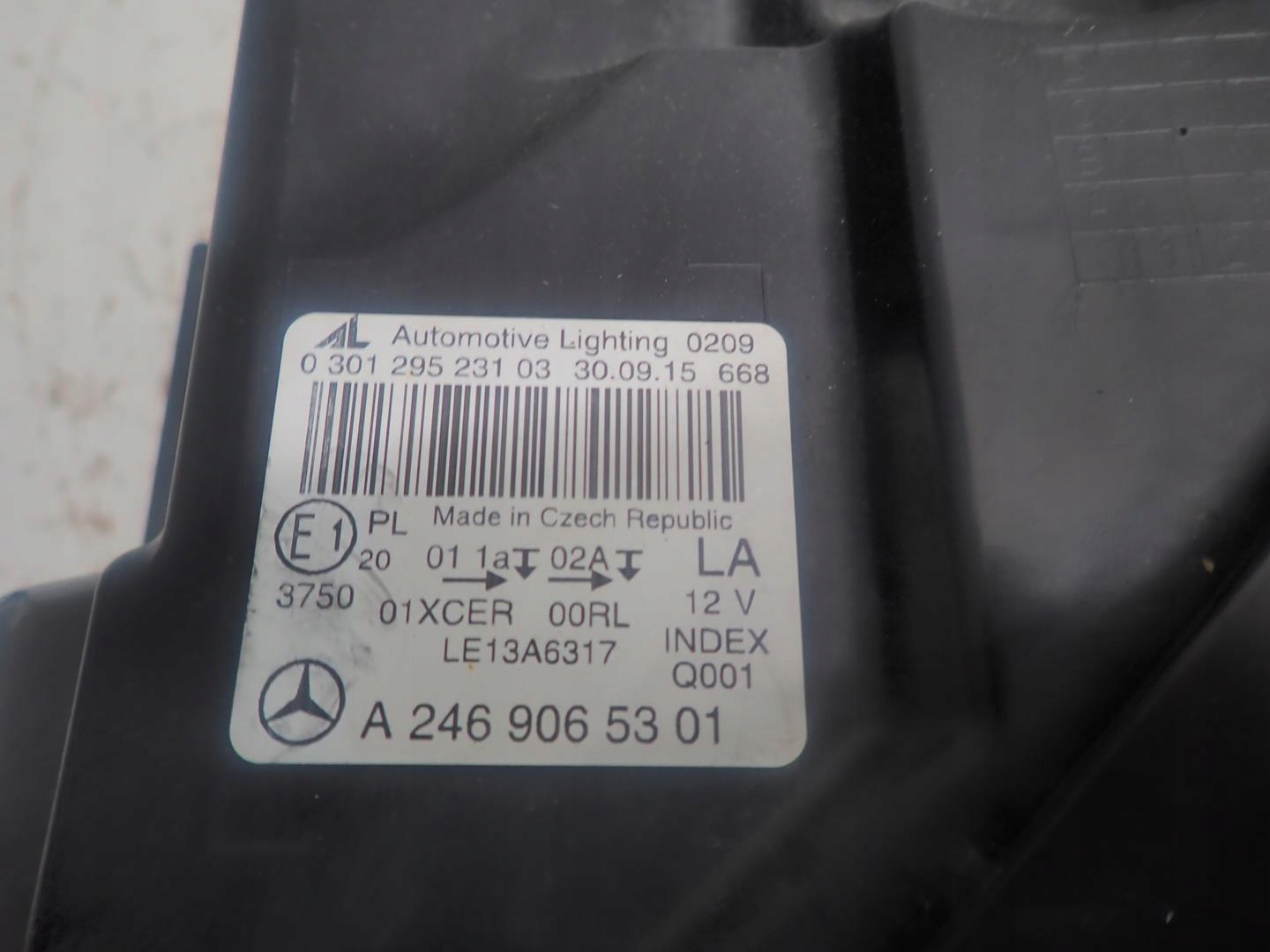 light left MERCEDES B-KLASA W246 LIFT 15- FULL LED